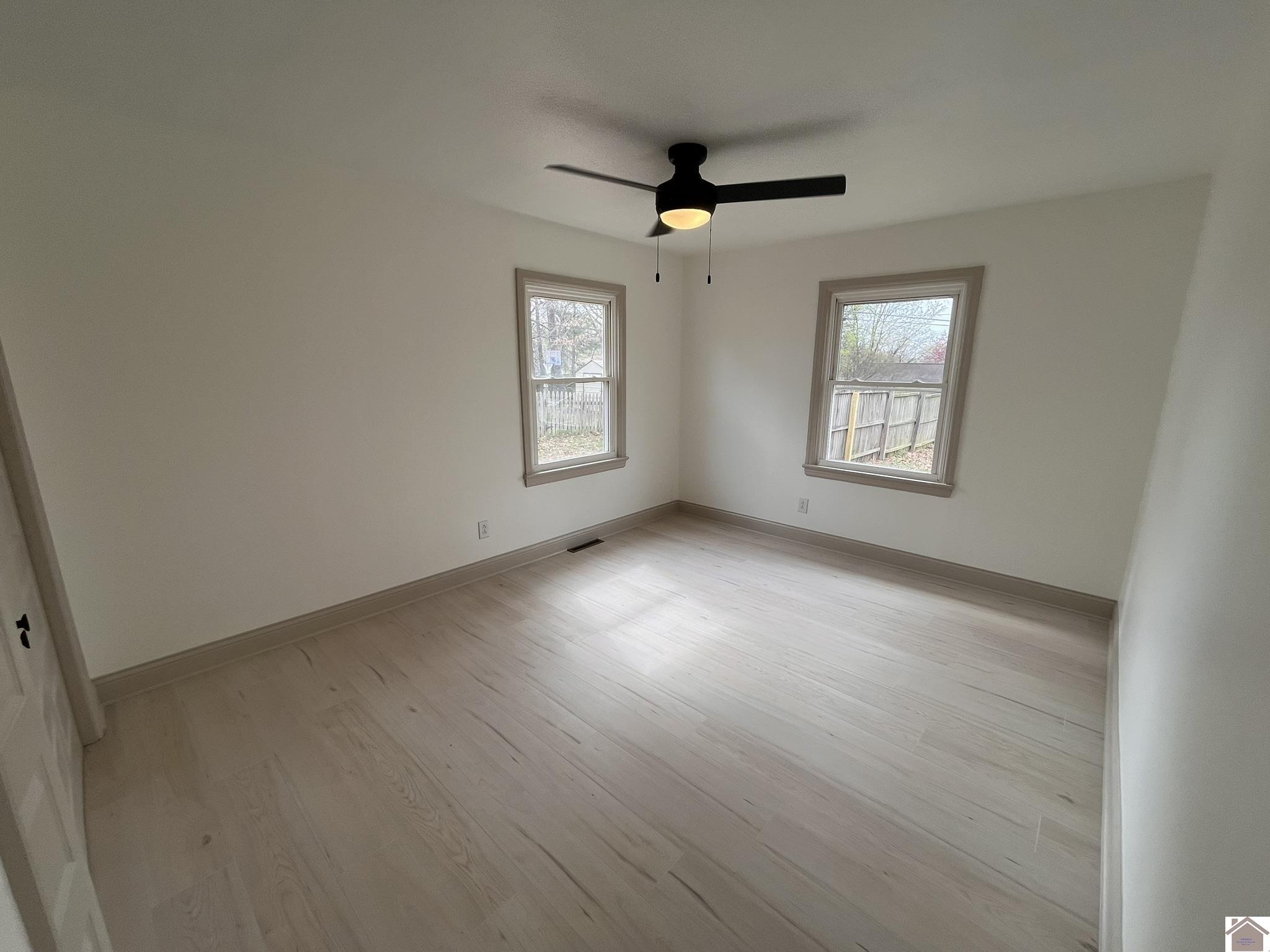 680 Chestnut St. Property Photo 23