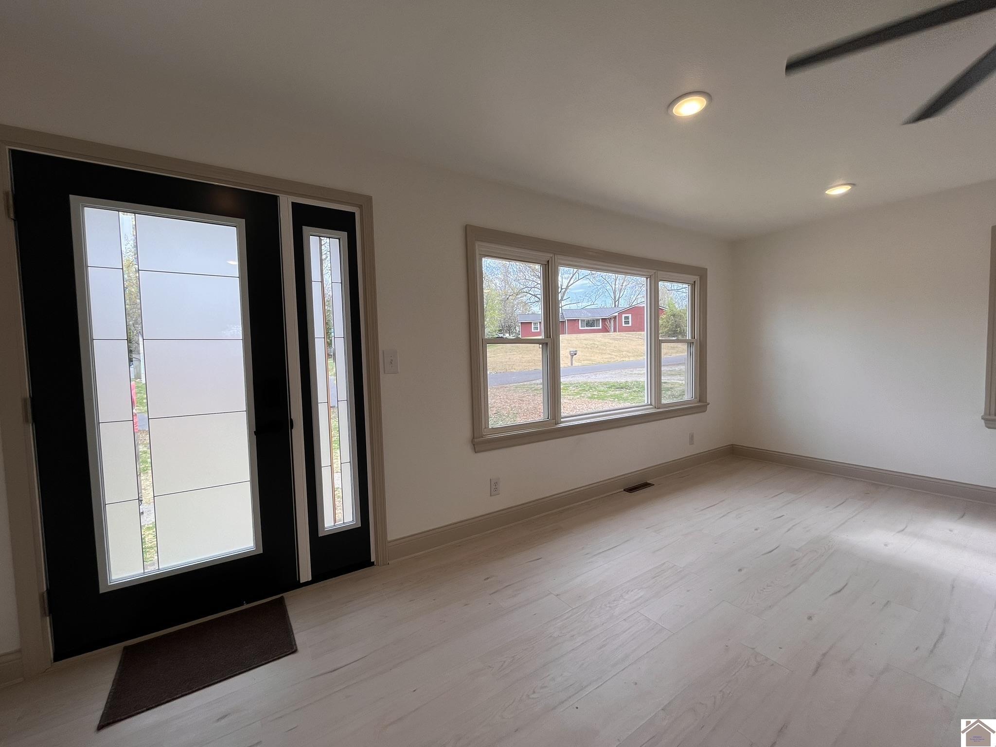 680 Chestnut St. Property Photo 28