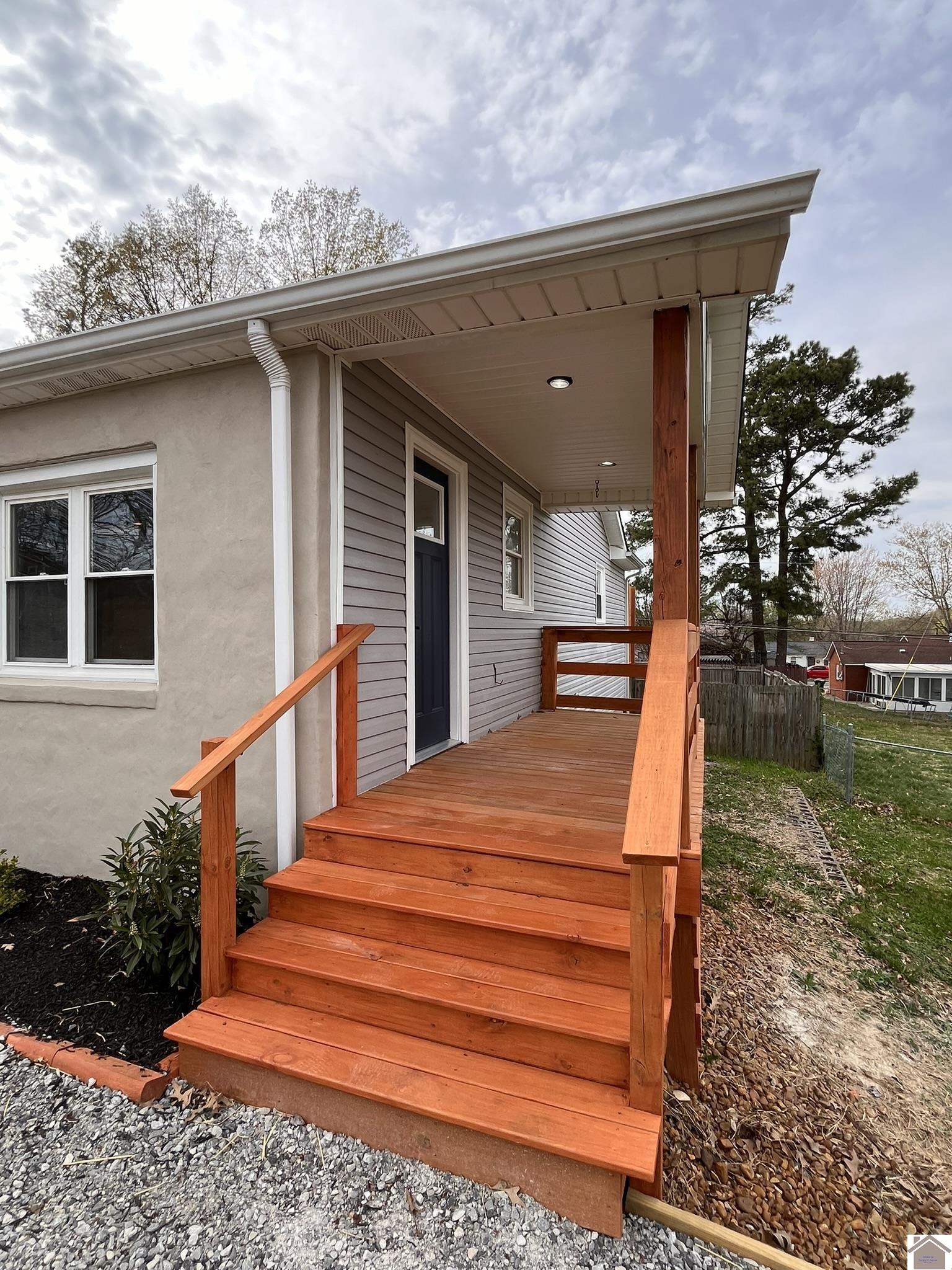 680 Chestnut St. Property Photo 31