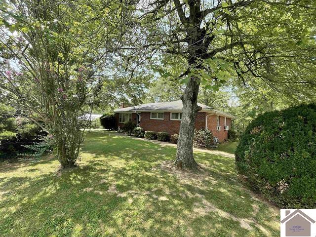 237 Center Street Property Photo 1