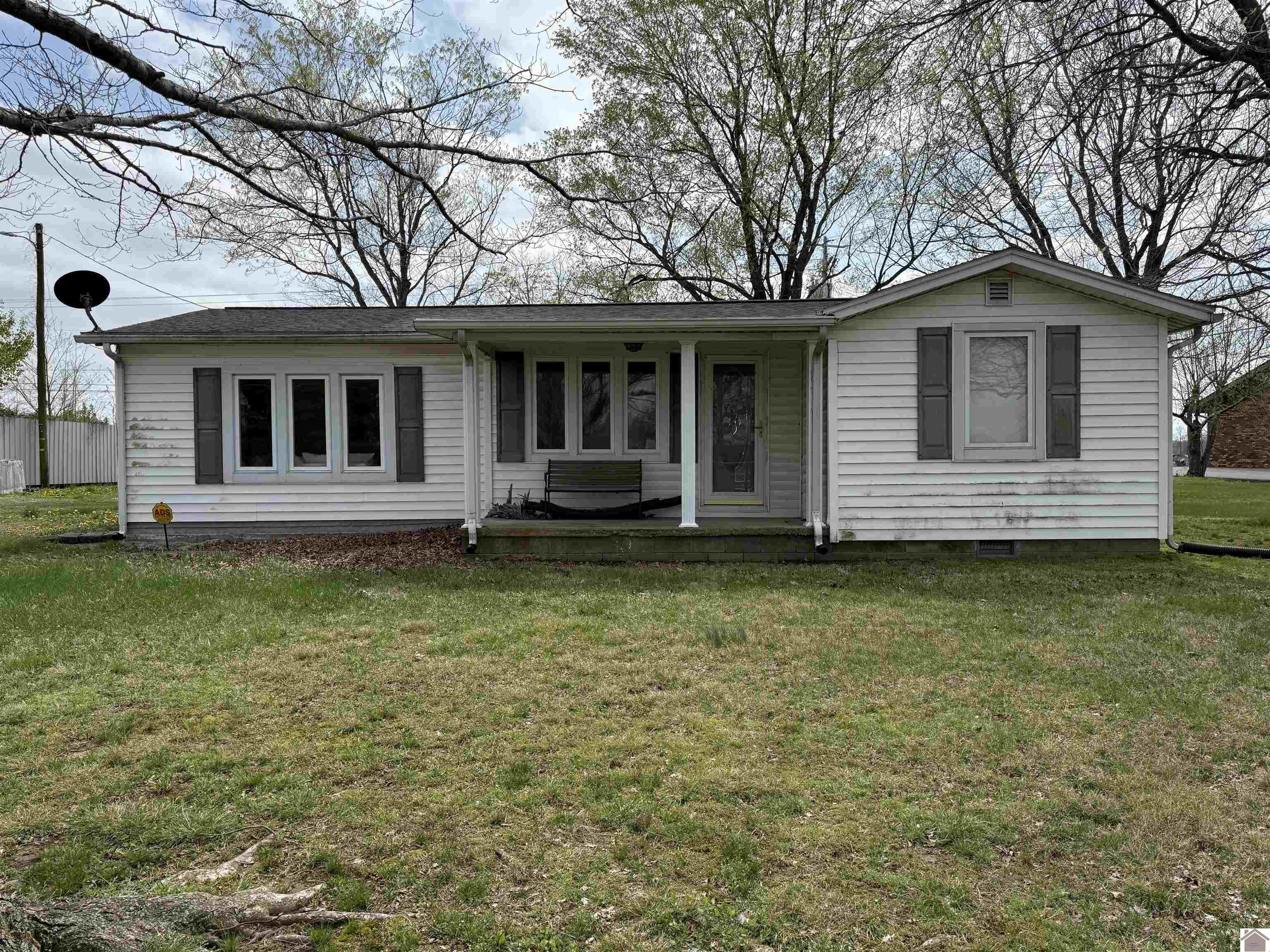 8435 State Route 121 North Property Photo 1