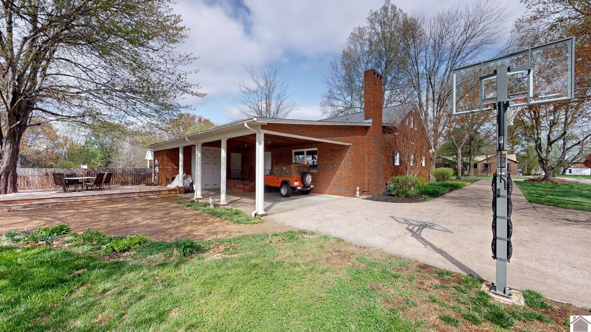 307 Oakdale Drive Property Photo 33