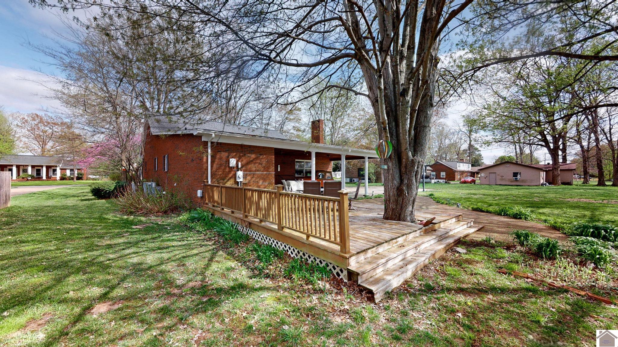 307 Oakdale Drive Property Photo 37