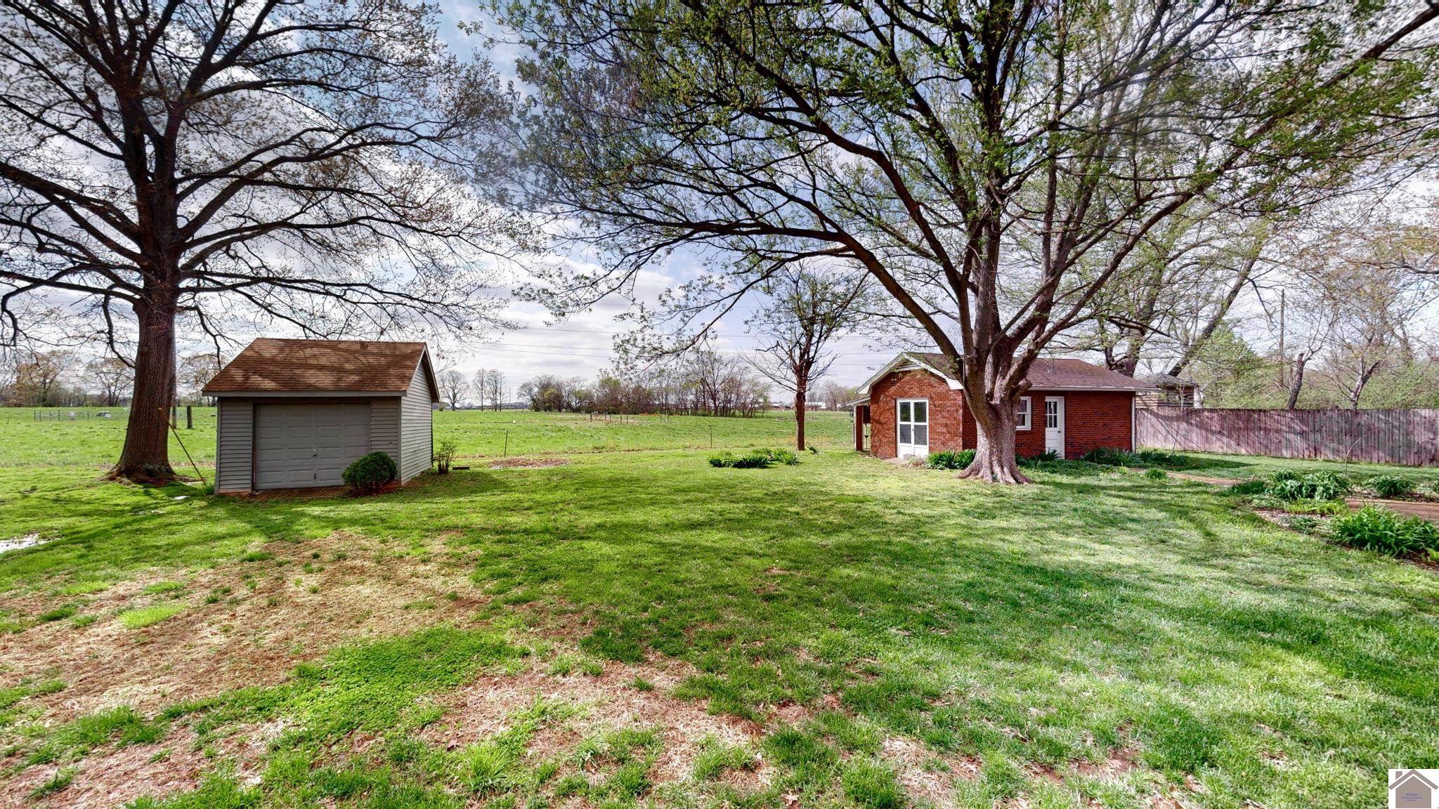 307 Oakdale Drive Property Photo 38