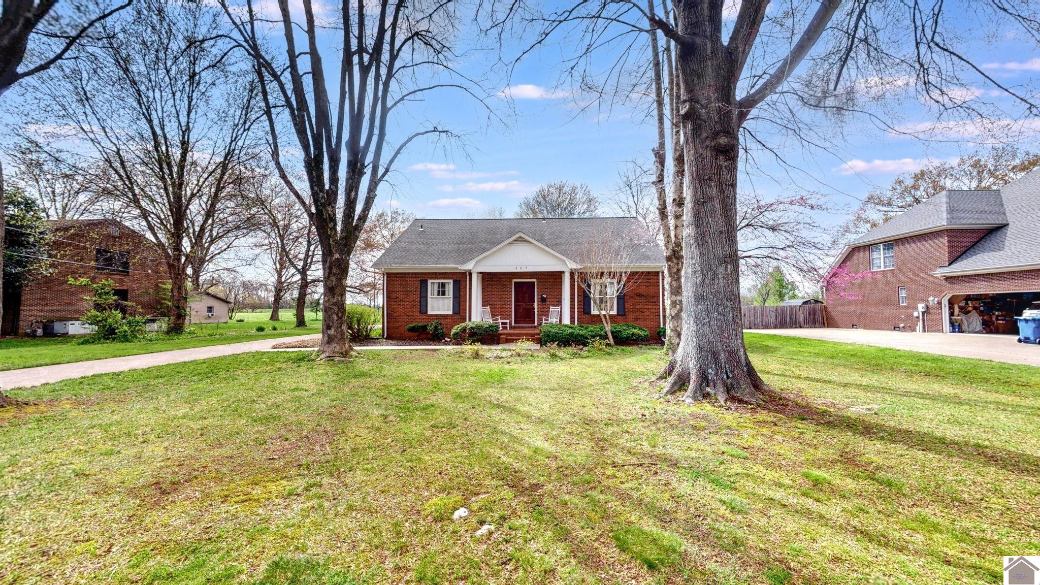 307 Oakdale Drive Property Photo 44
