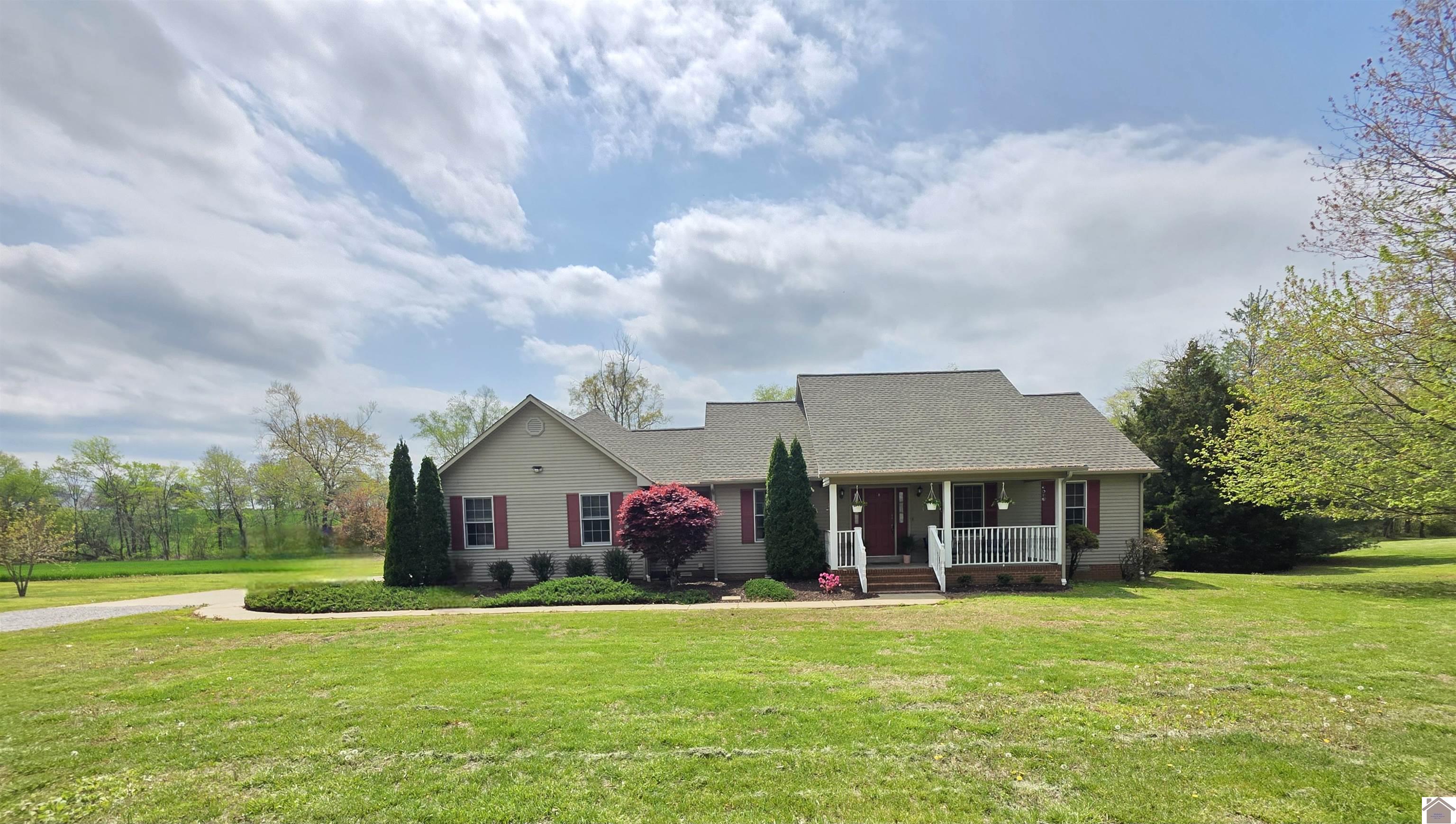 600 East Blanks Road Property Photo 1