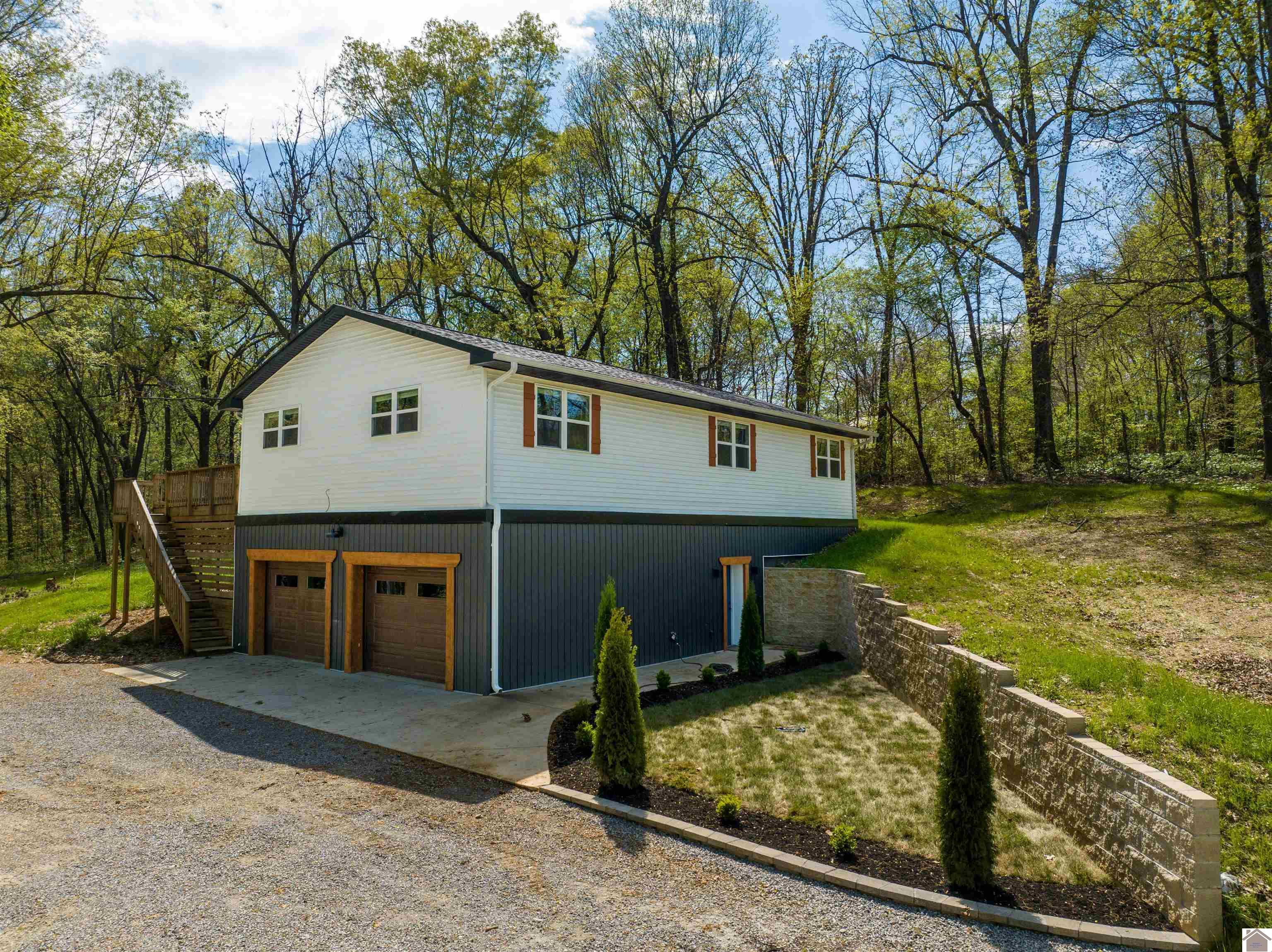 2240 Lovelaceville Florence St. Rd East Property Photo 1