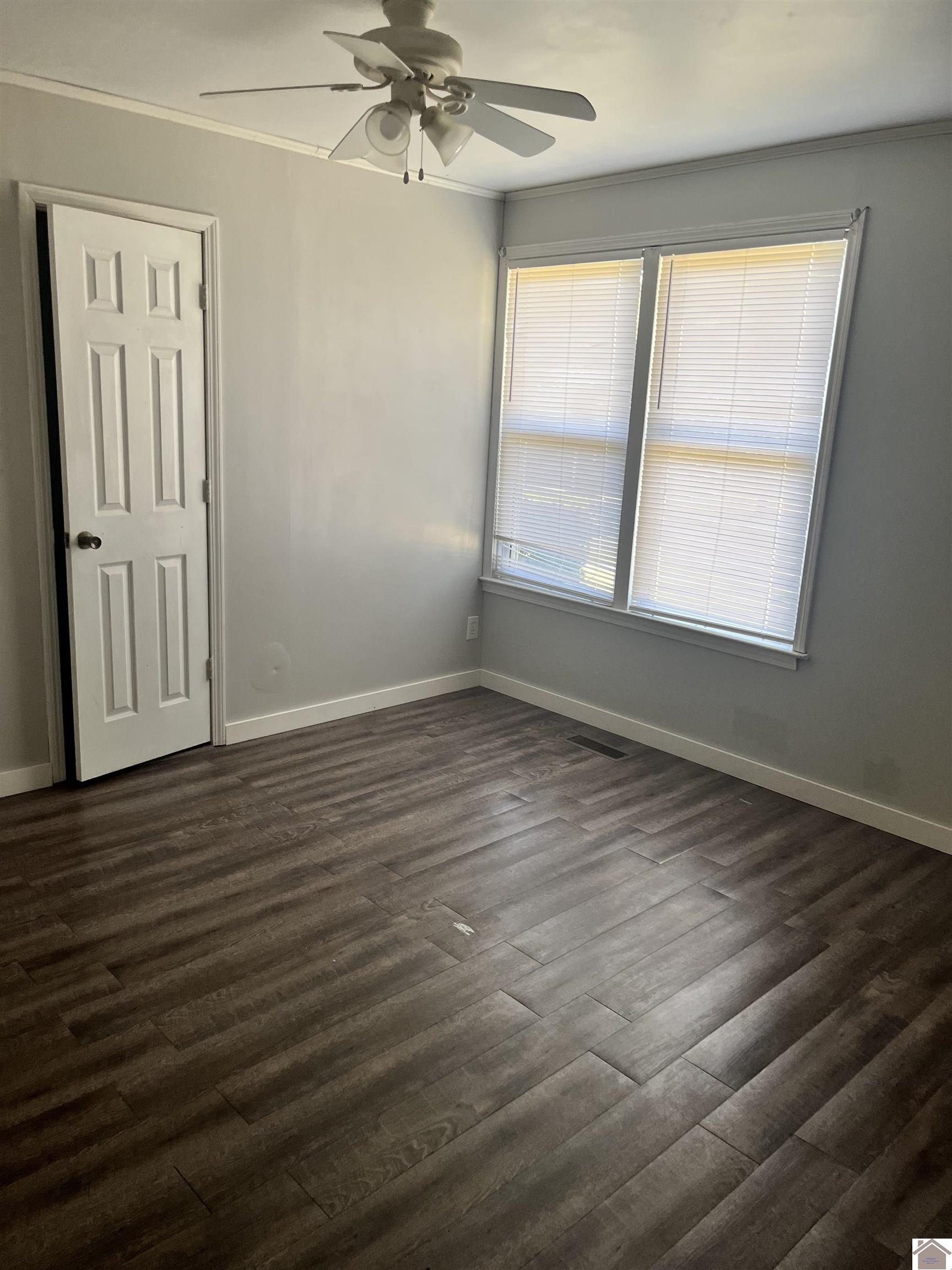 1500 Clayshire Property Photo 17