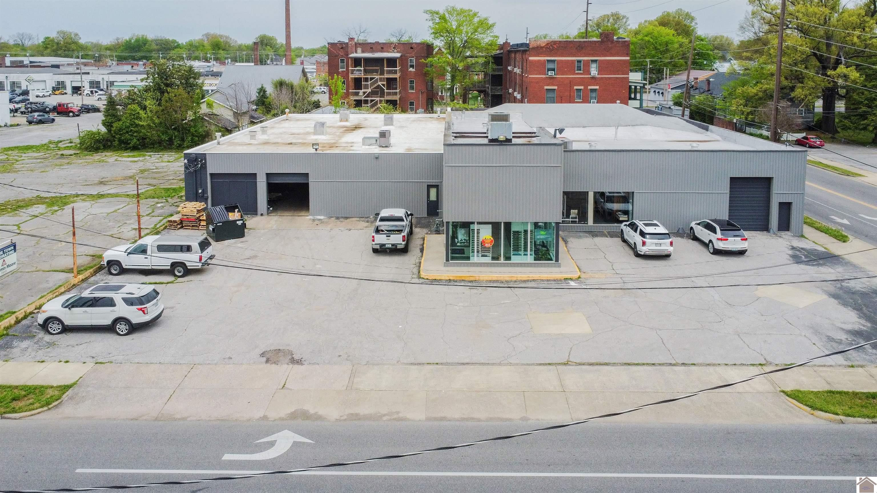 901 Broadway Property Photo 1