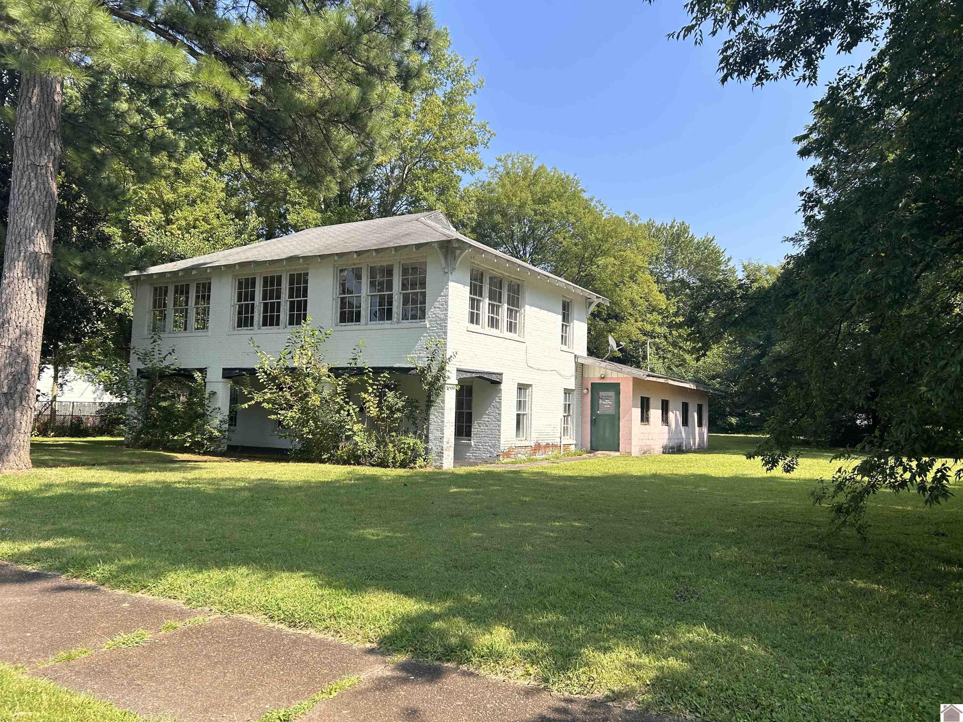 1210 Bernheim Property Photo 1