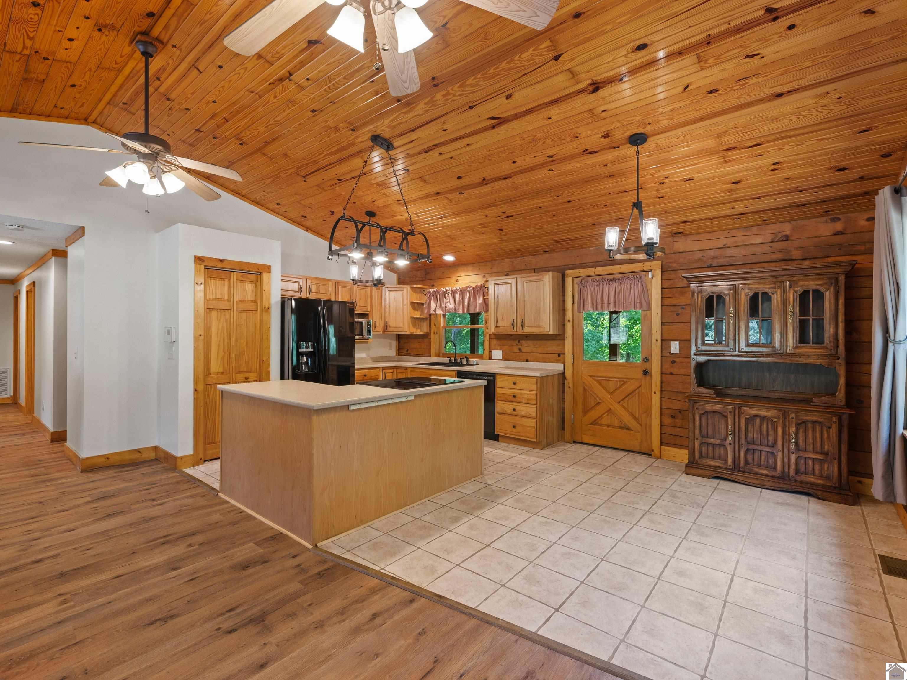 2800 Friendship Road Property Photo 8