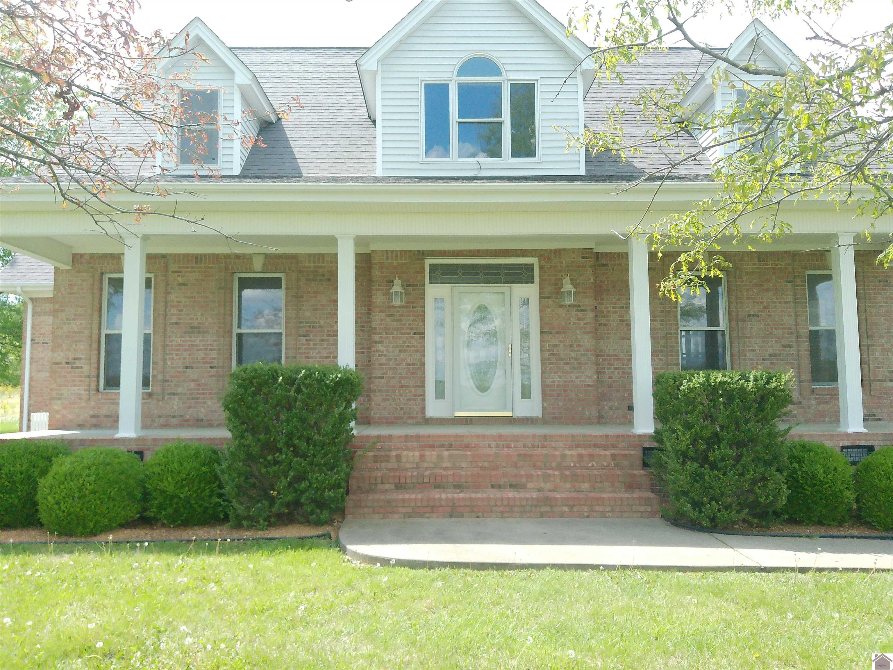 2727 Hines Rd Property Photo 1