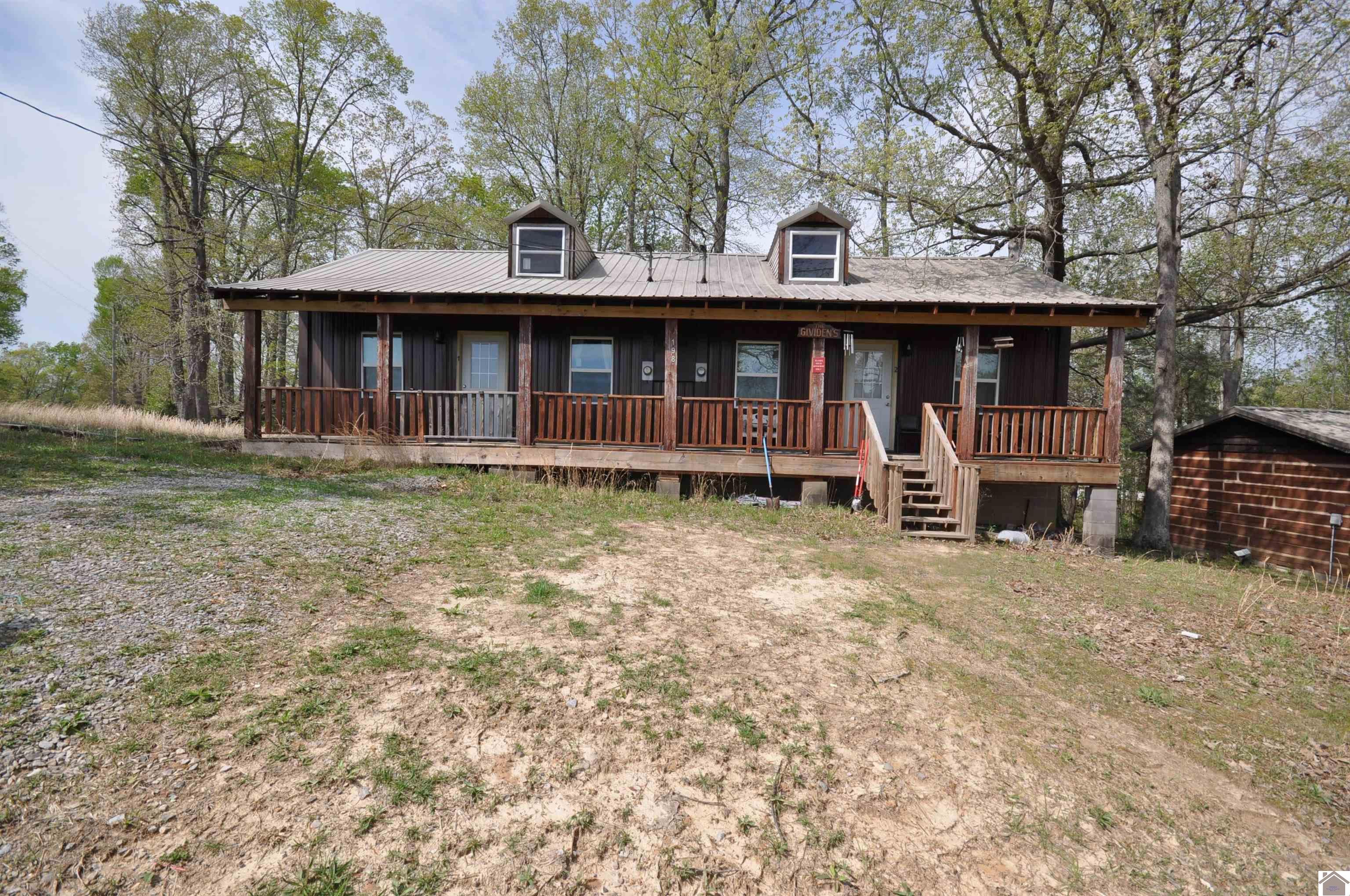 198 Mandor Road Property Photo