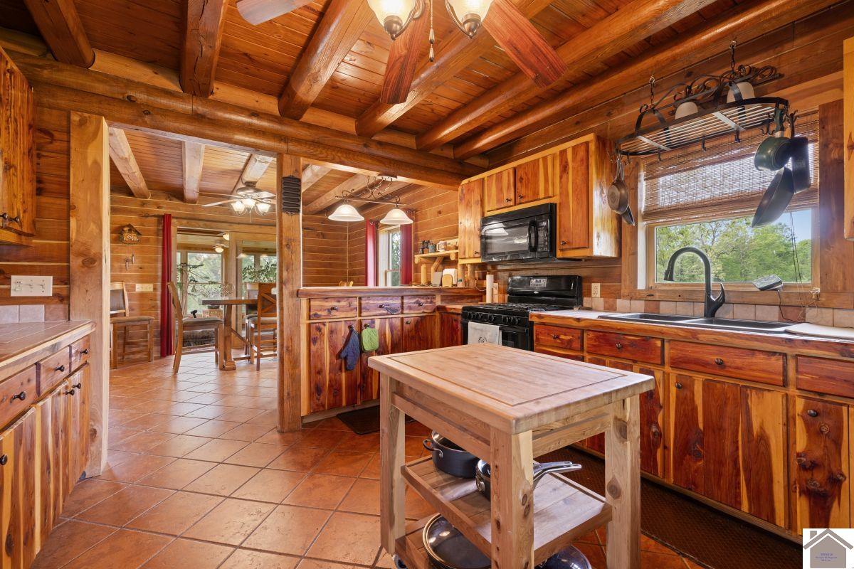 846 Rudolph Road Property Photo 14