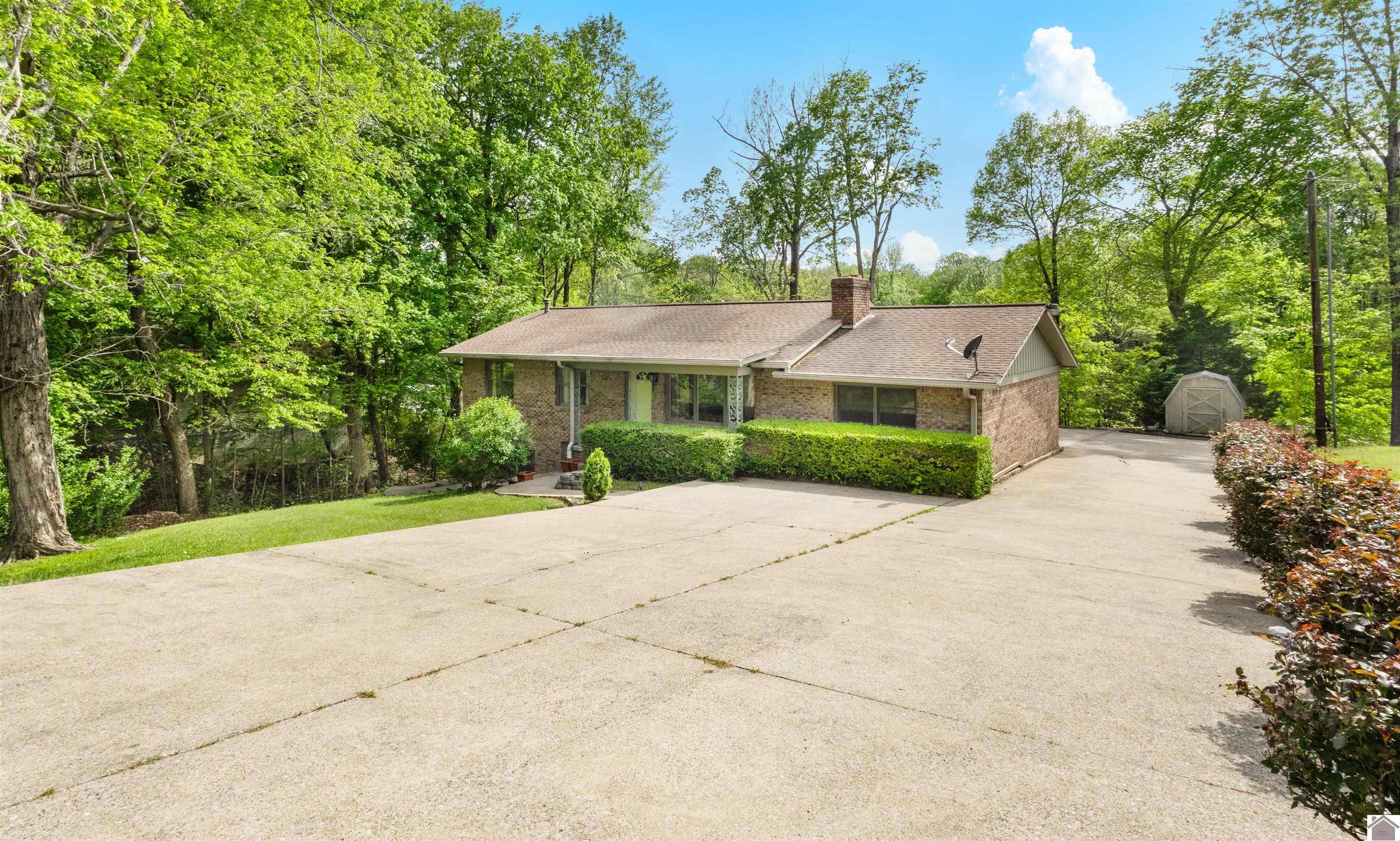 619 W Dogwood Drive Property Photo