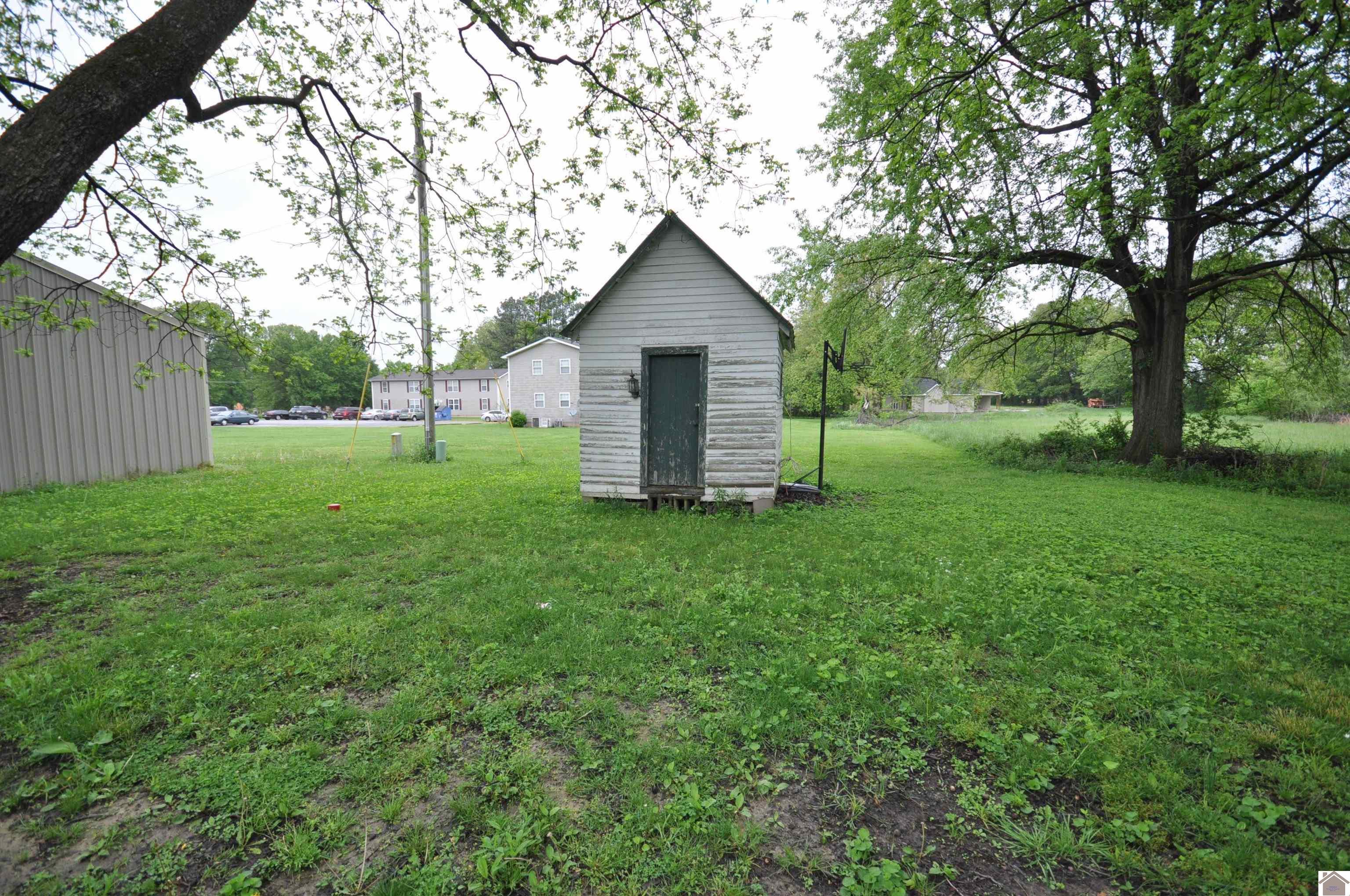 5770 & 5772 Metropolis Lake Road Property Photo 30