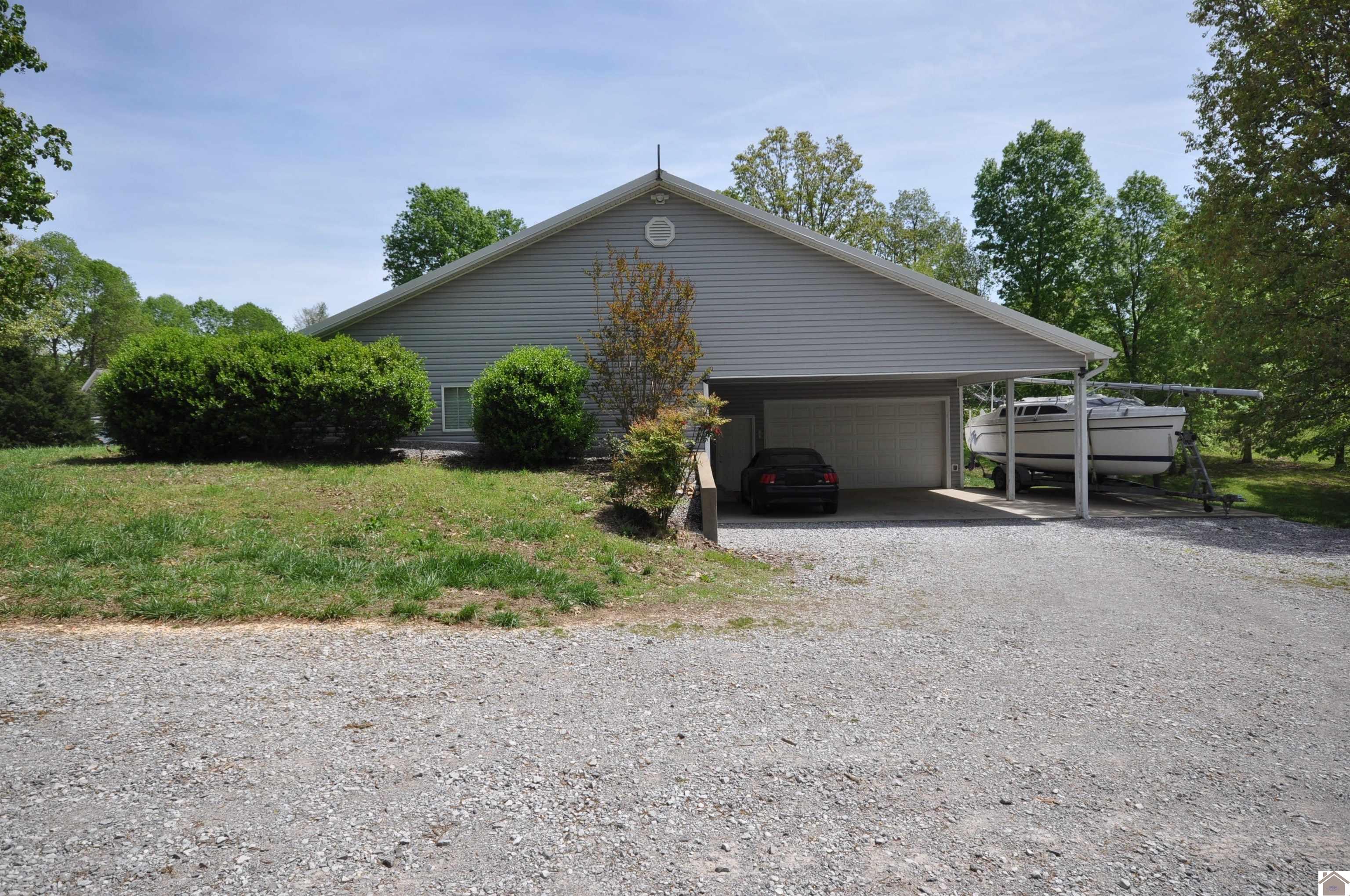 725 Pleasantview Drive Property Photo