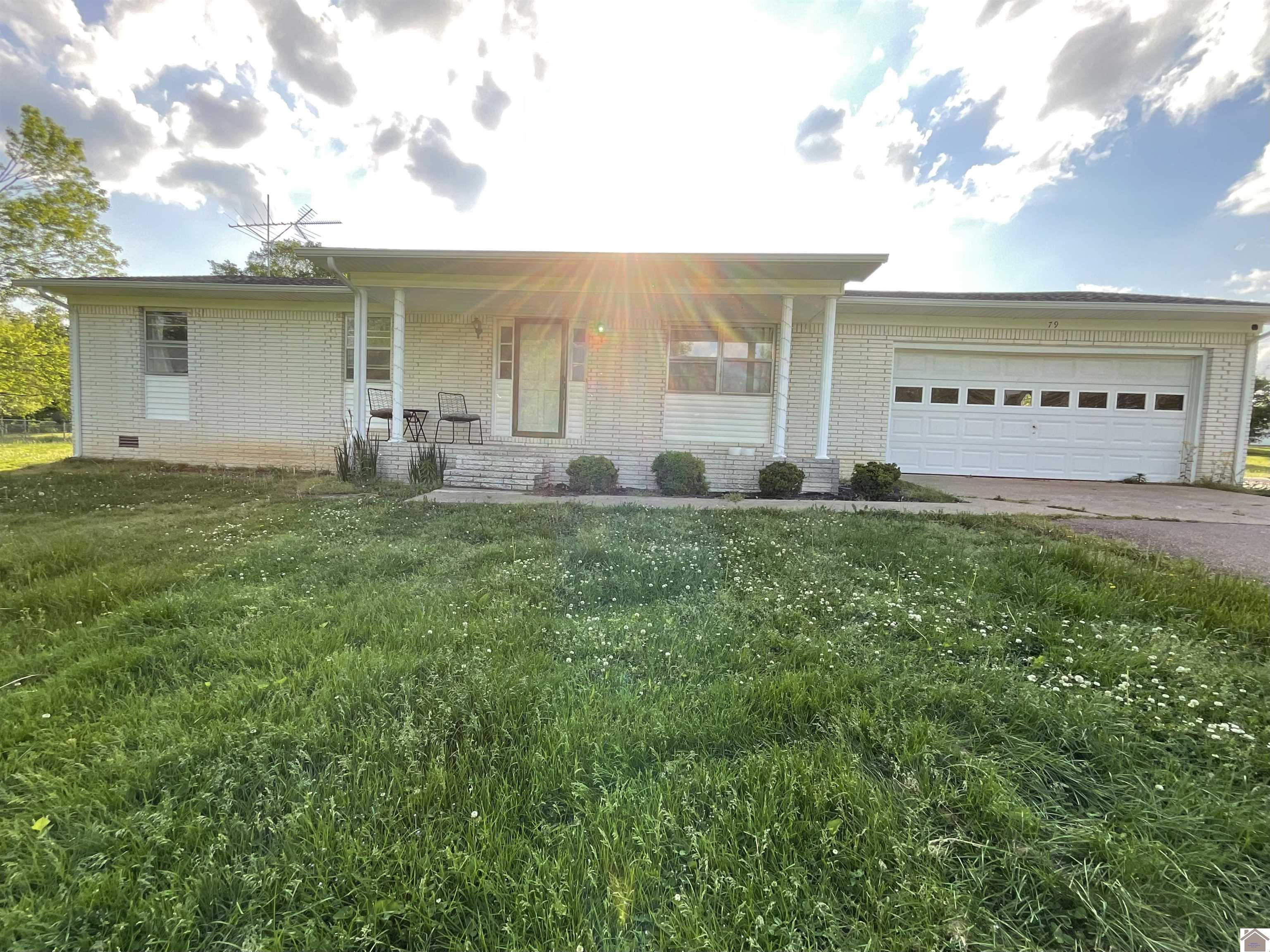 79 Shelby Dr Property Photo 1