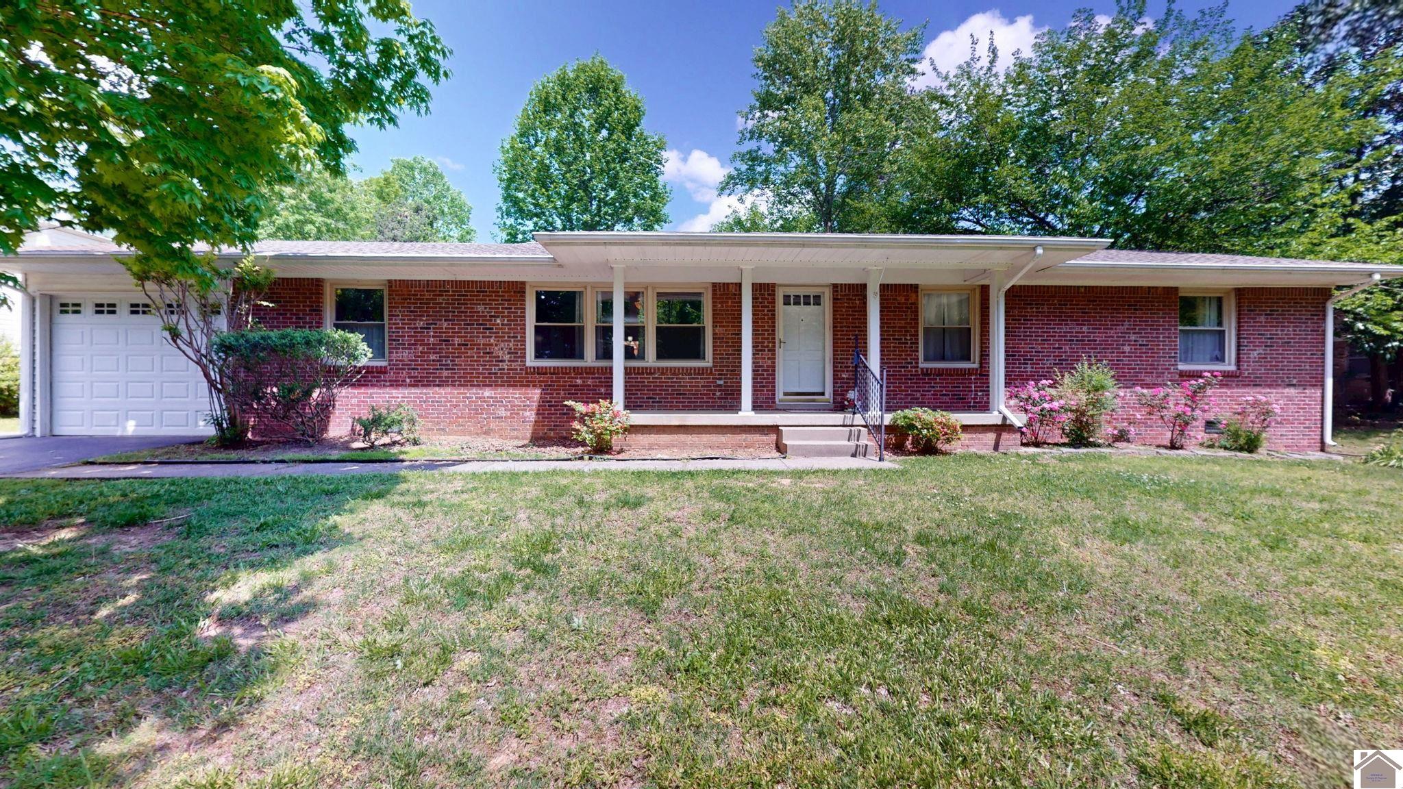 241 Reid Circle Property Photo 1