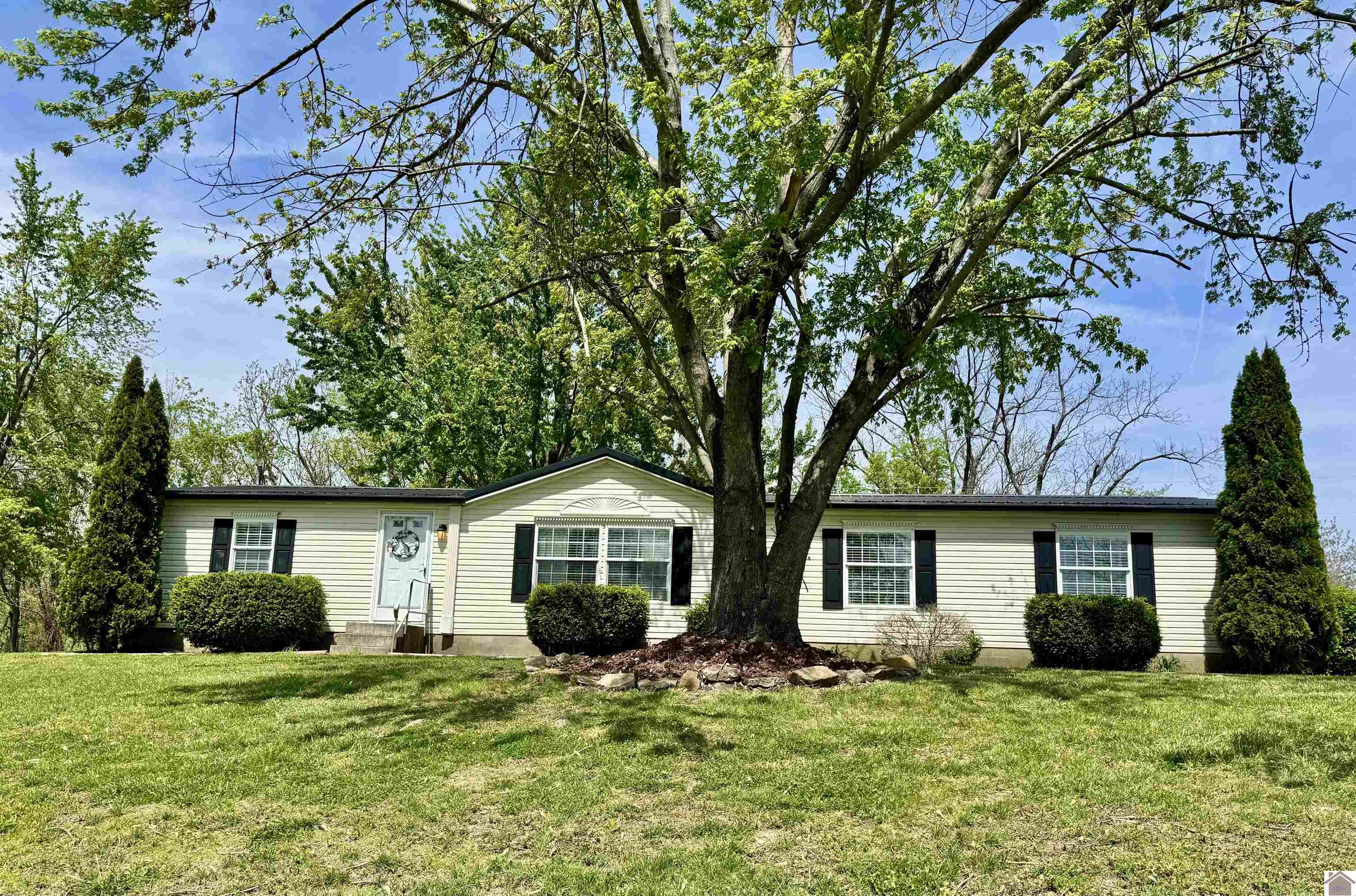 1370 Minerva Limp Rd Property Photo 1
