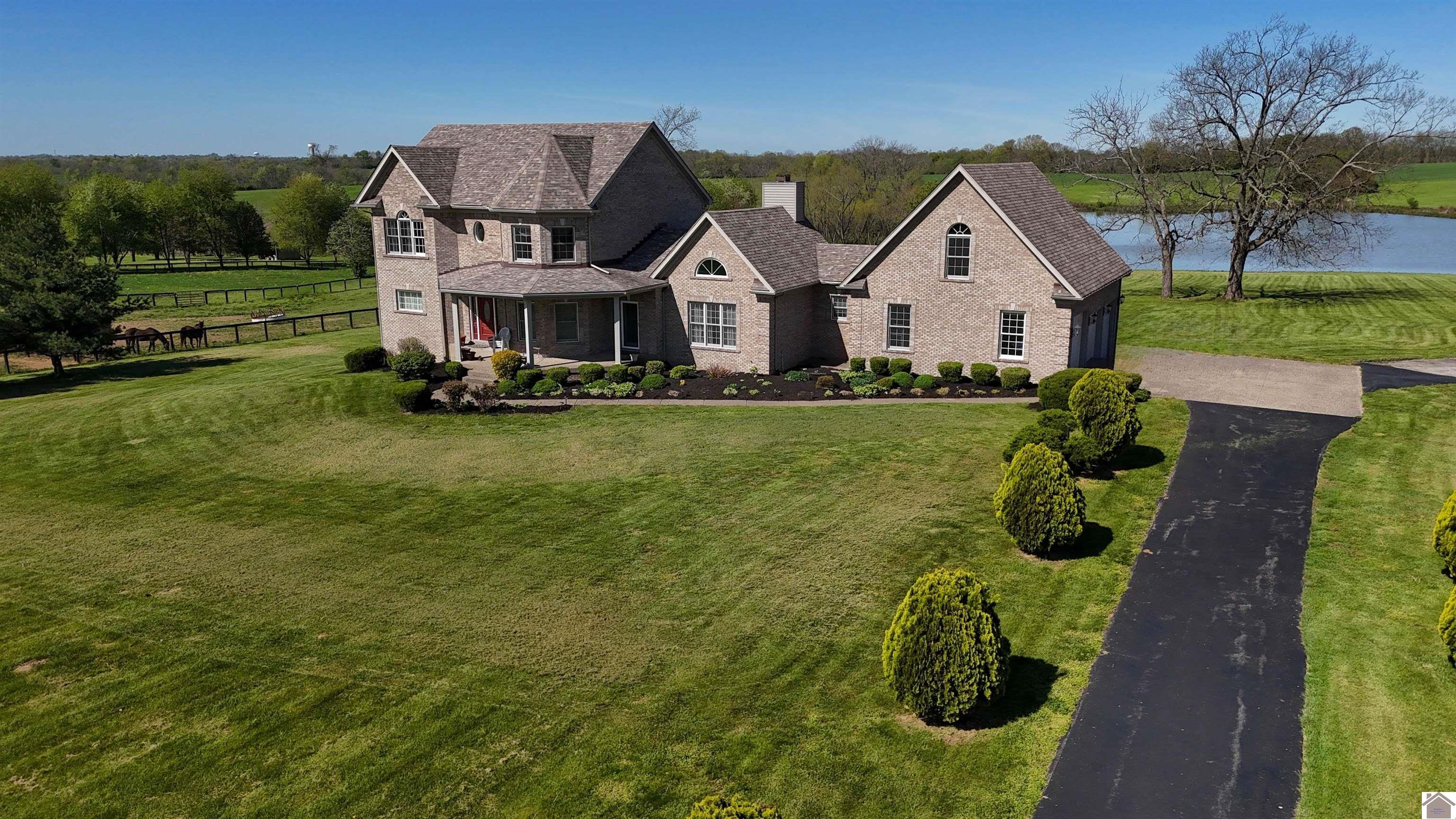 3754 Eminence Pike