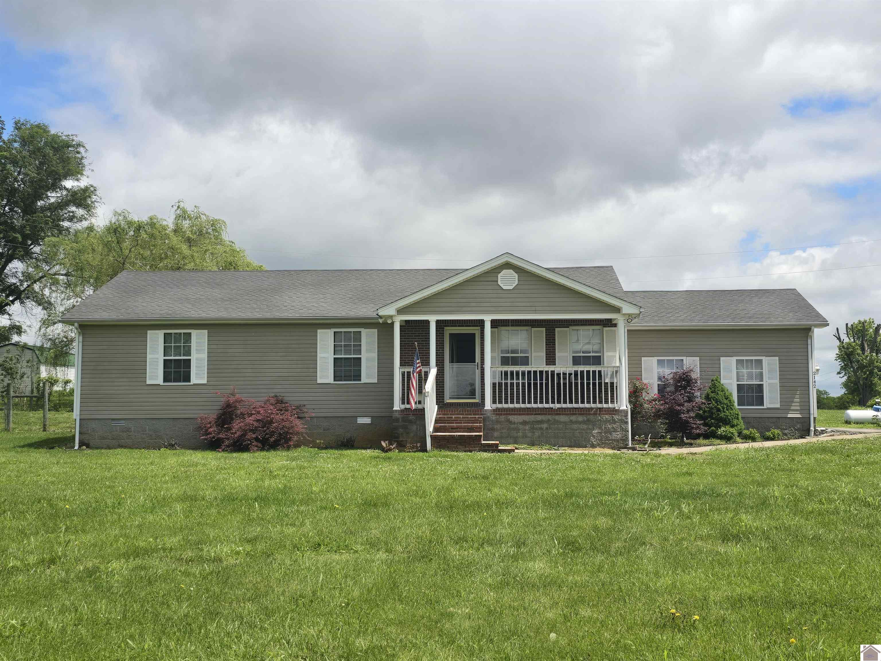 2142 Gracey Herndon Road Property Photo