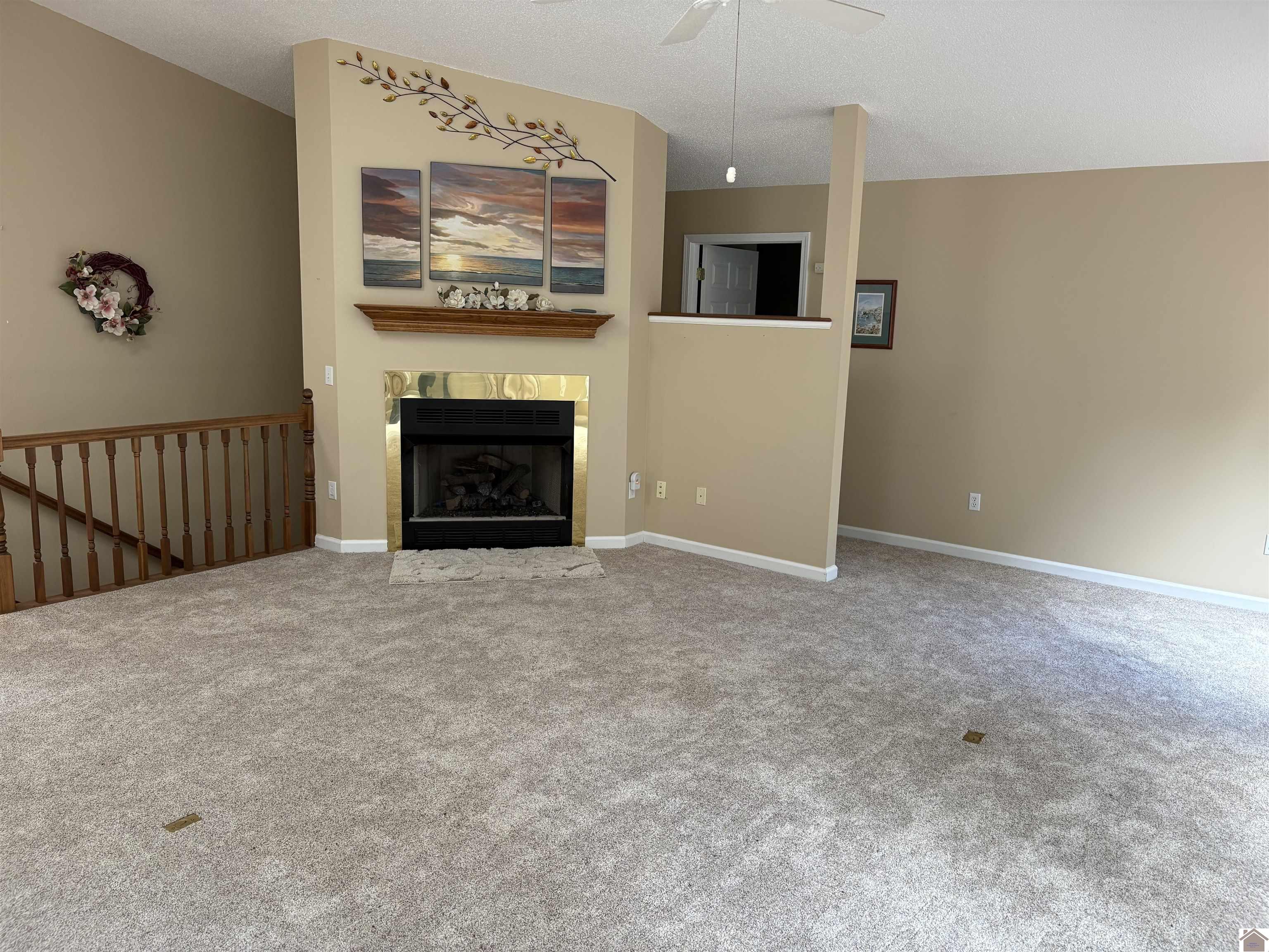 333 Richmond Property Photo 10