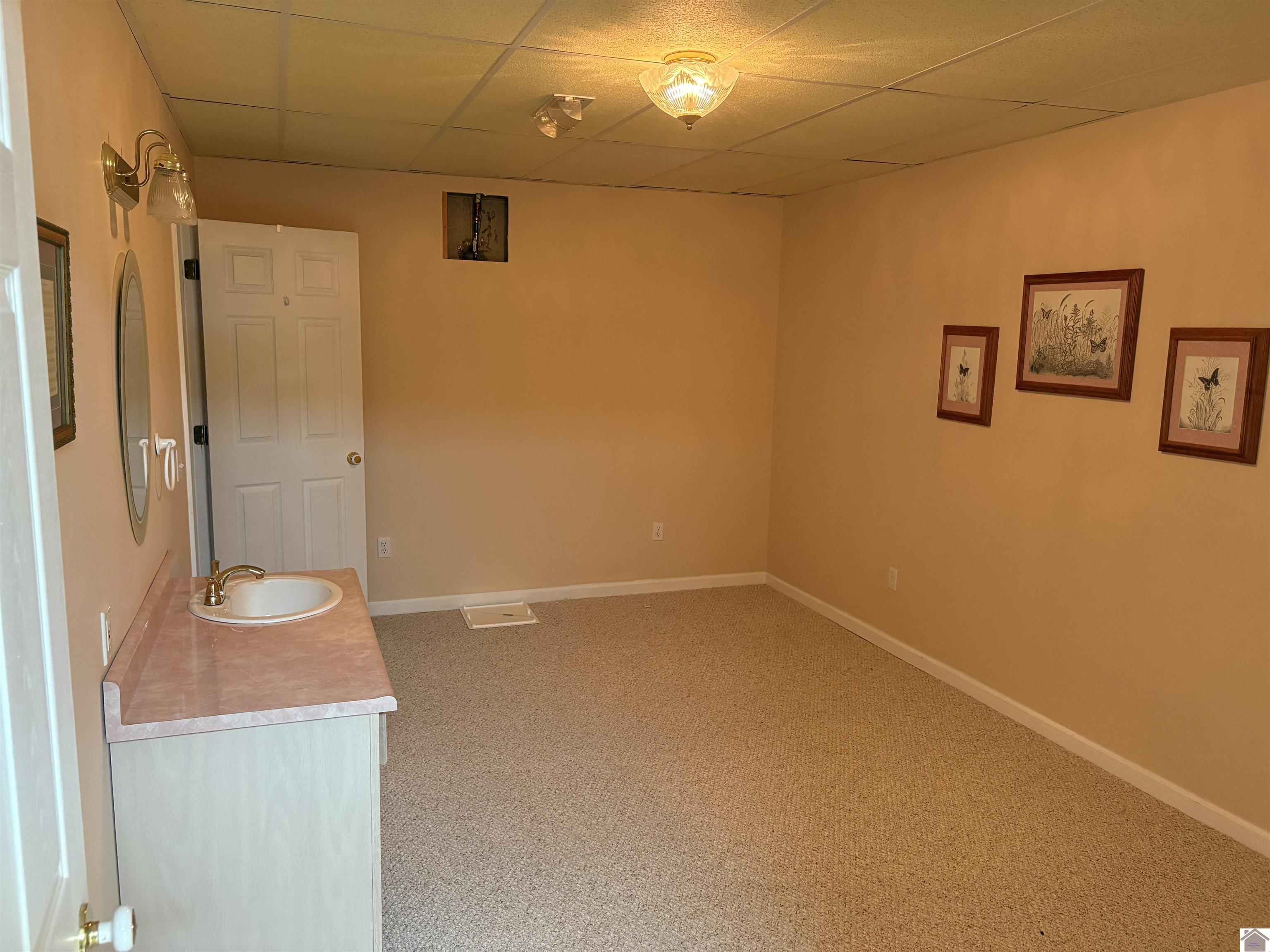 333 Richmond Property Photo 22
