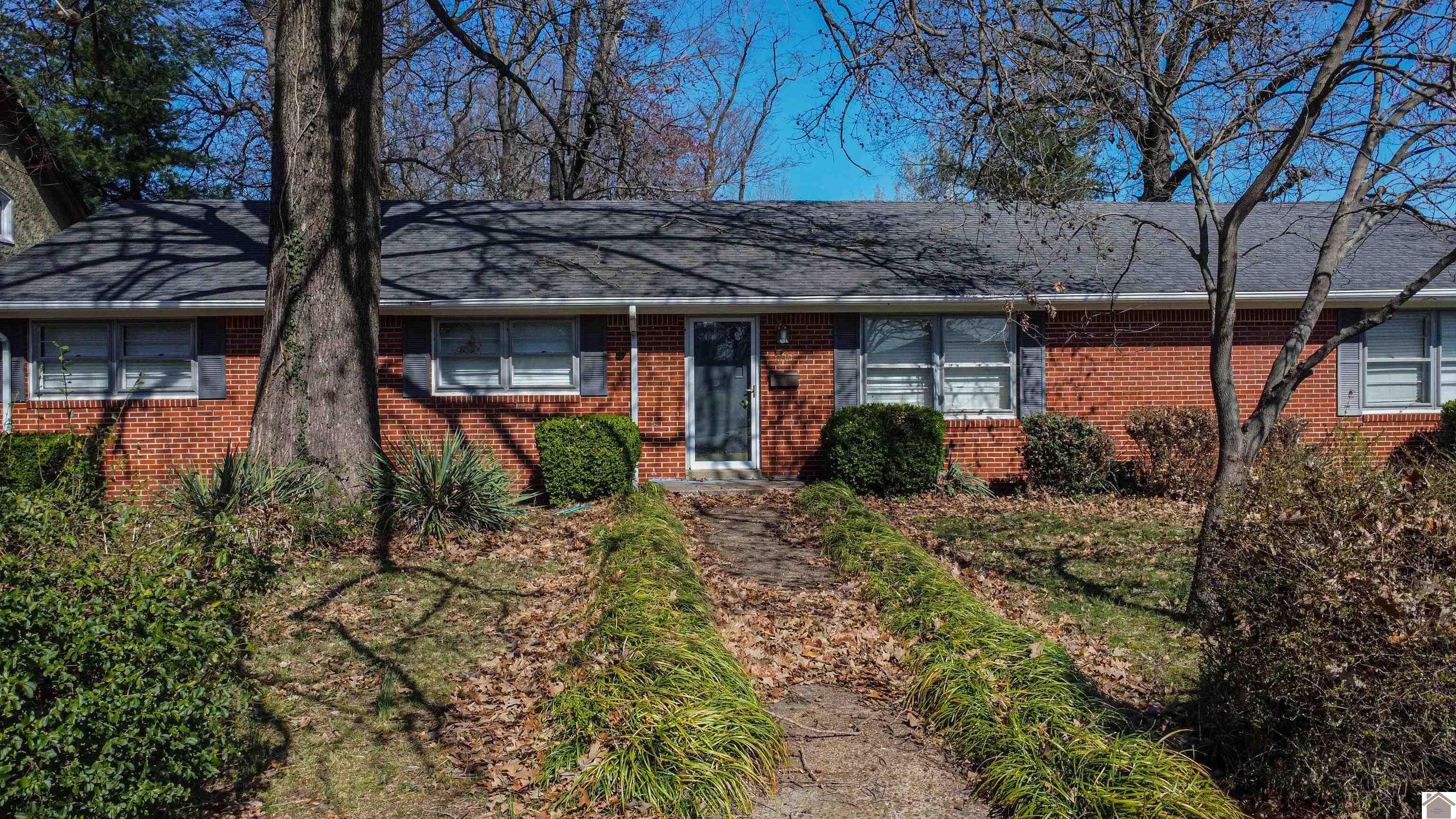 3201 Buckner Property Photo 1