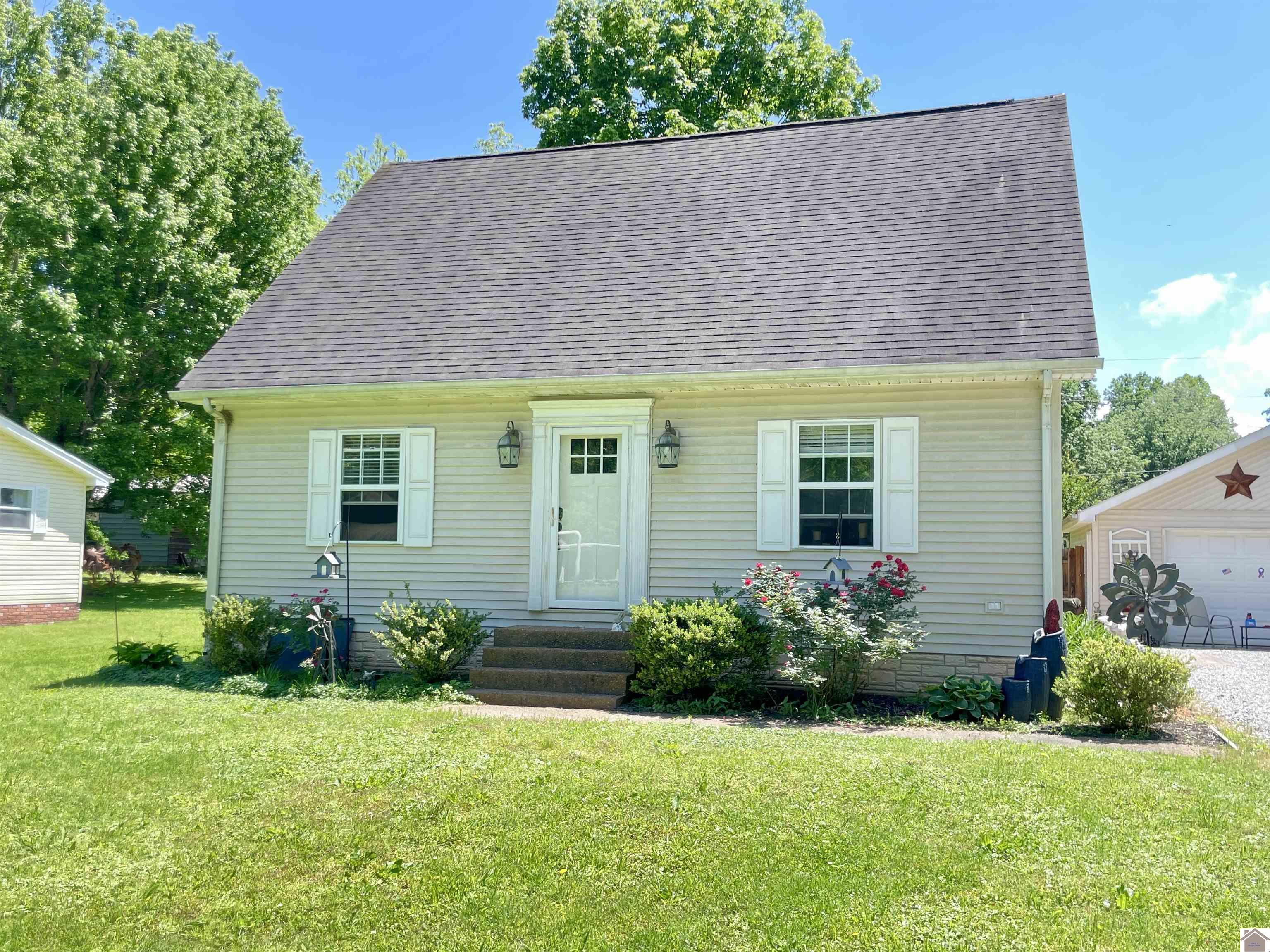 289 Valley Road Property Photo