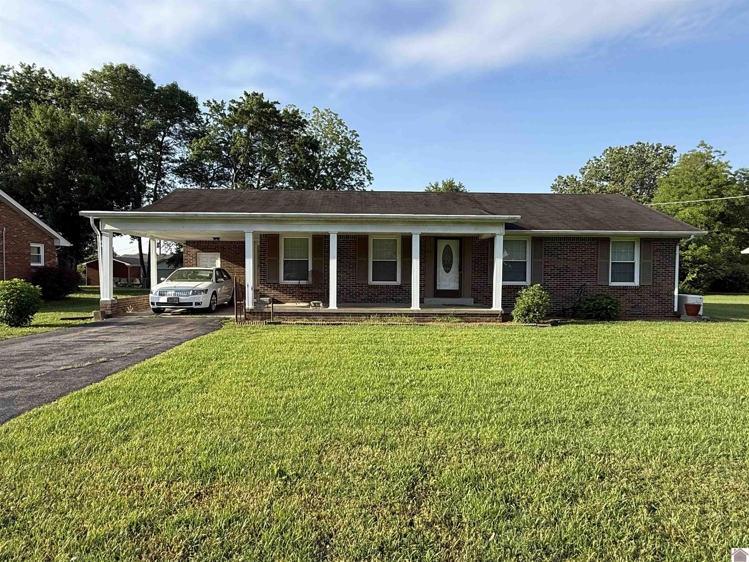 1615 Kirkwood Drive Property Photo 1