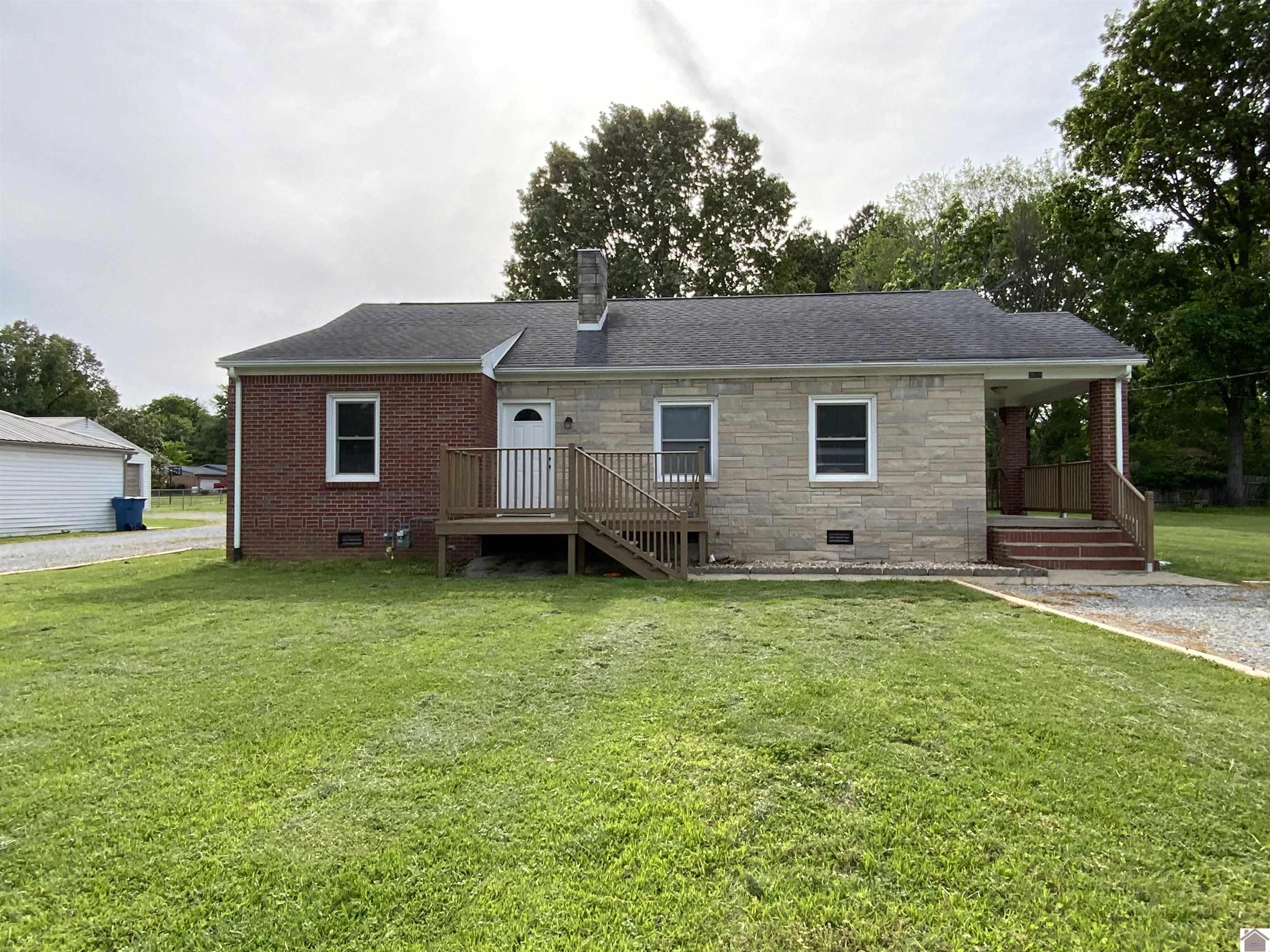 3827 HOWLE Property Image