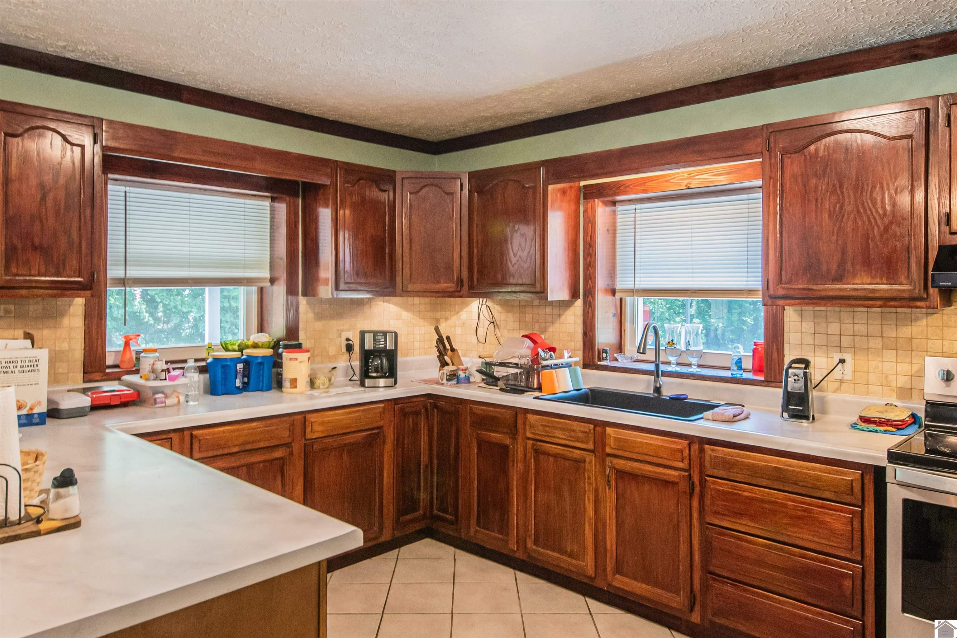 771 Paradise Road Property Photo 4
