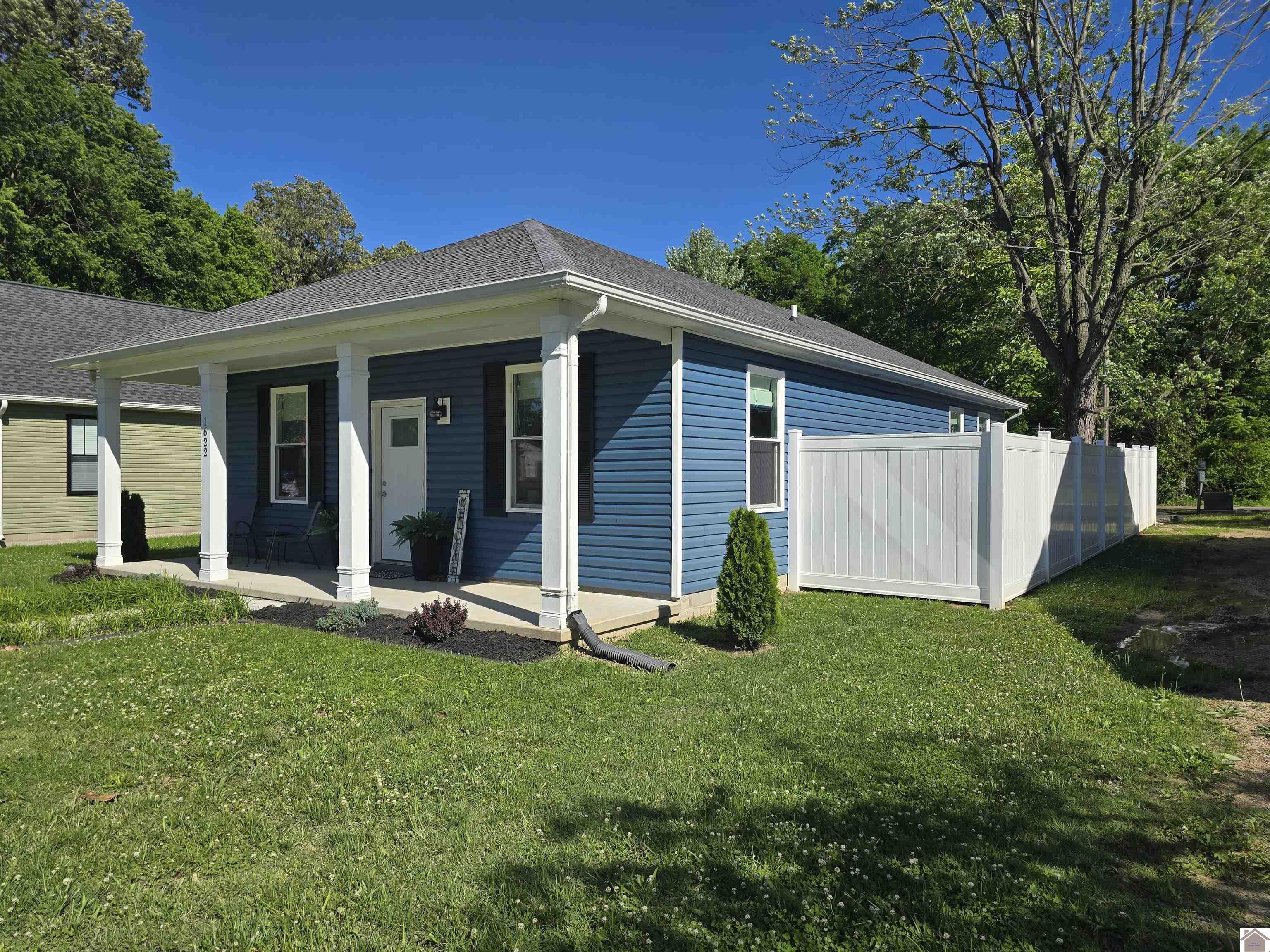 1622 Park Avenue Property Photo 1