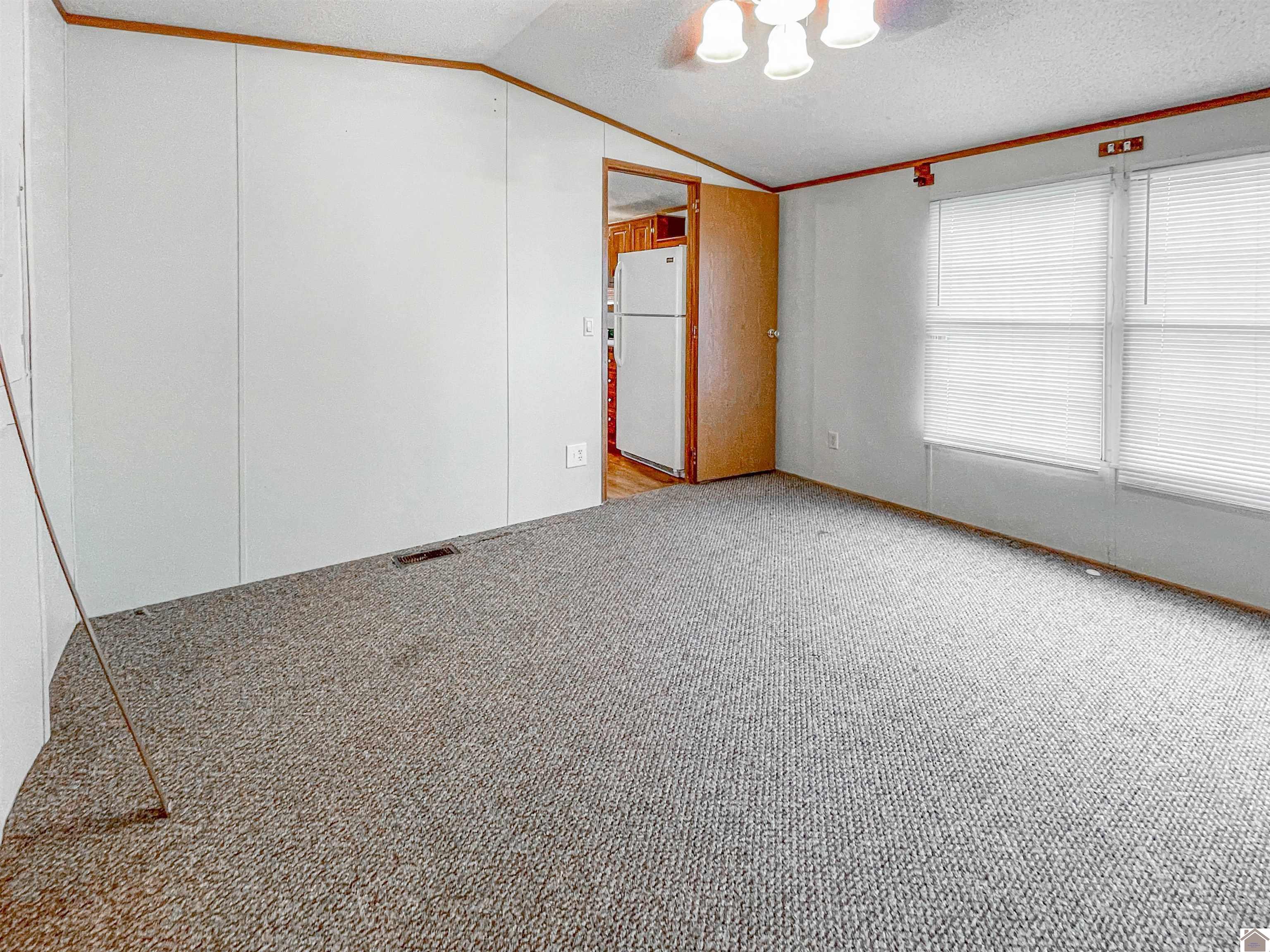 651 Ky 810 S Property Photo 10