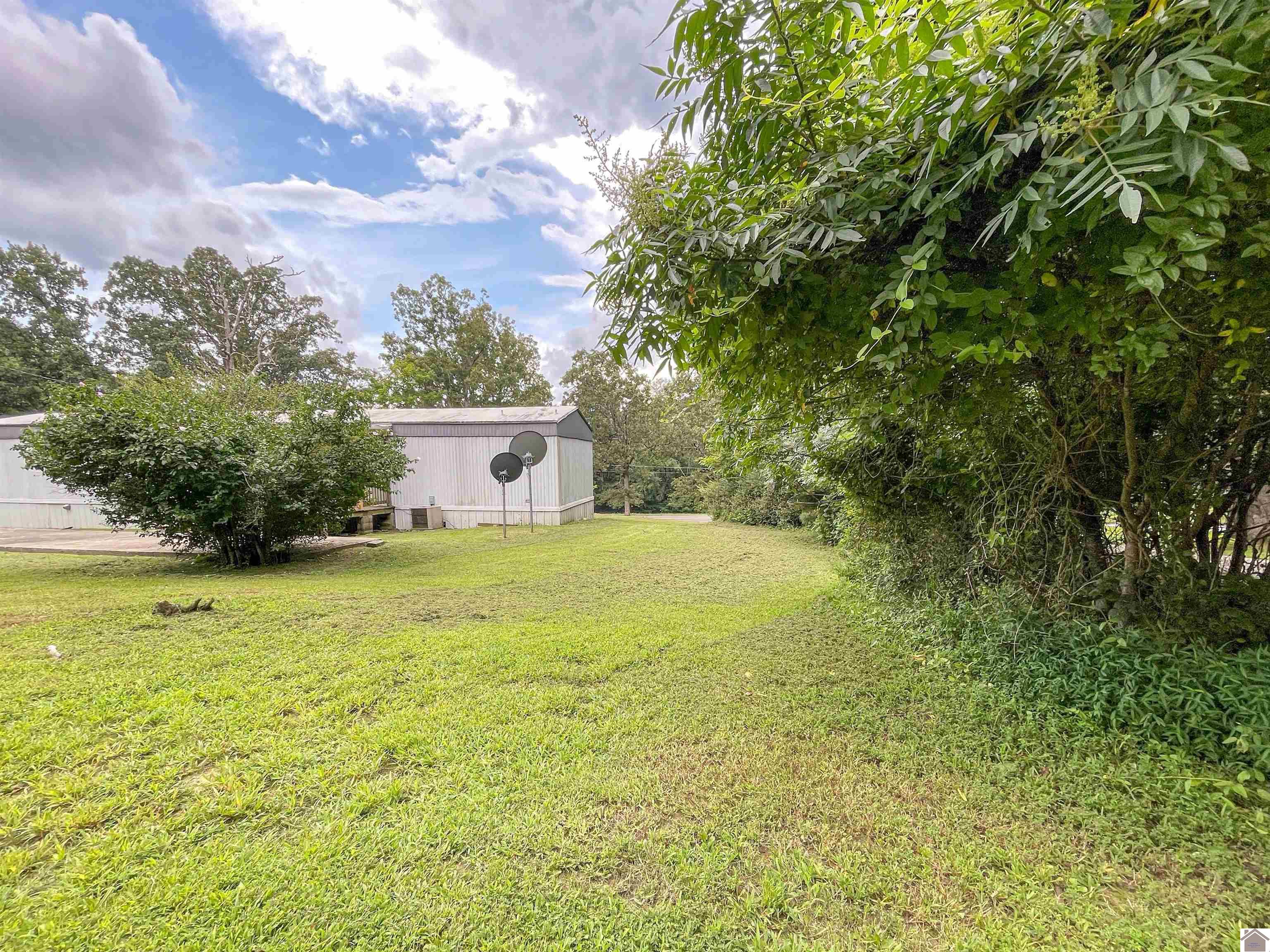 651 Ky 810 S Property Photo 29