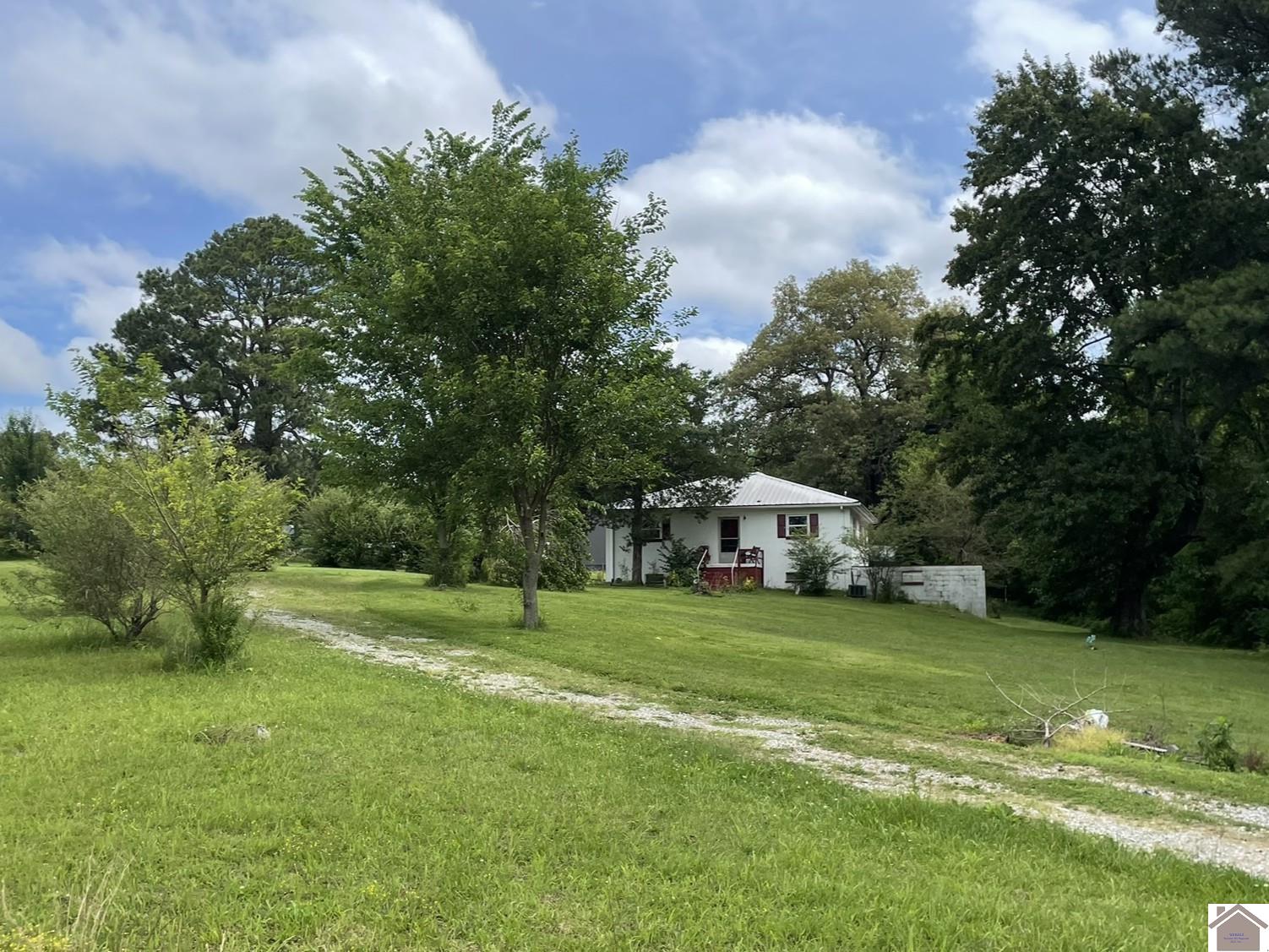4924 State Route 121 S Property Photo 1