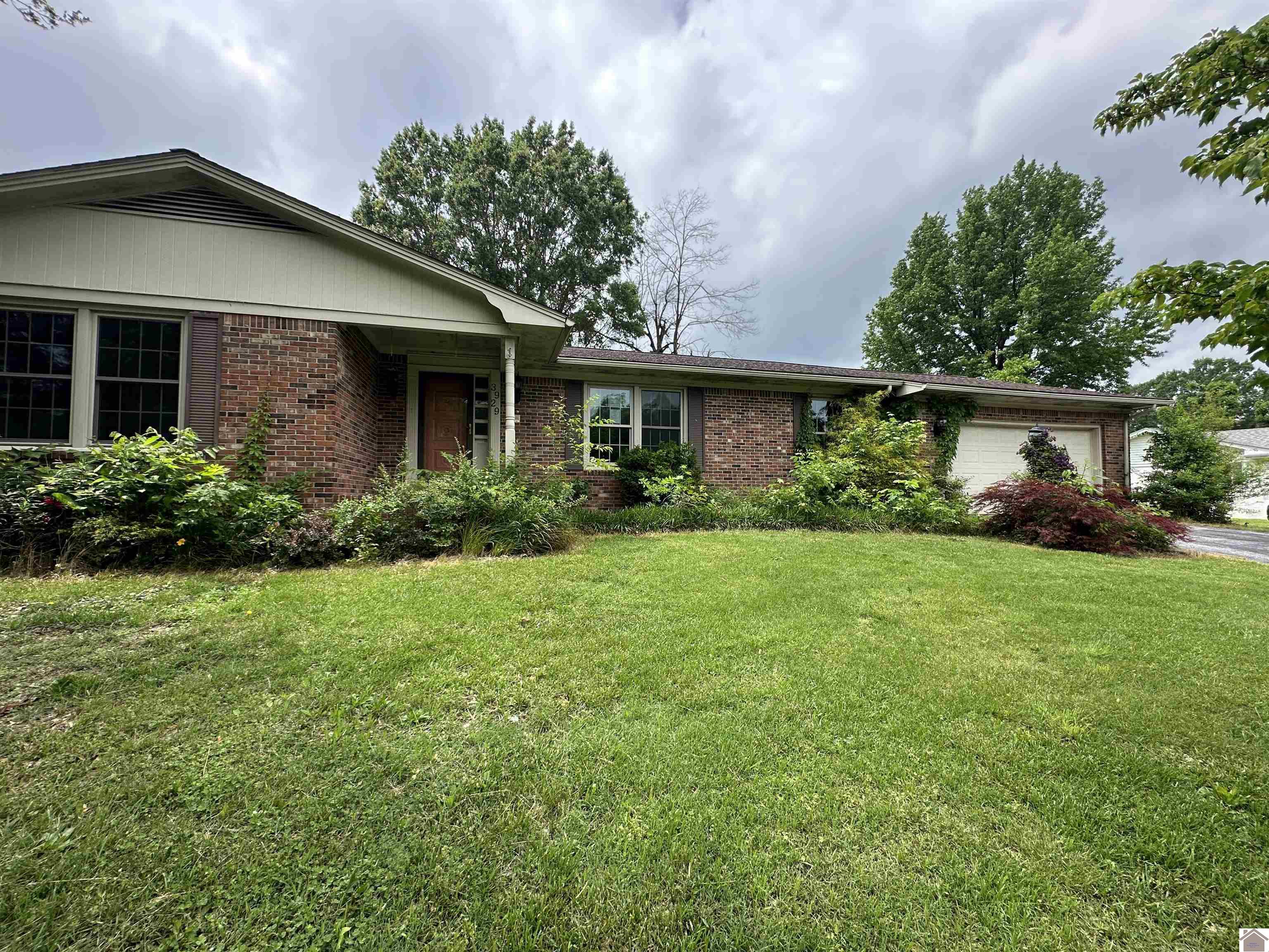 3929 Cleary Dr Property Photo 1