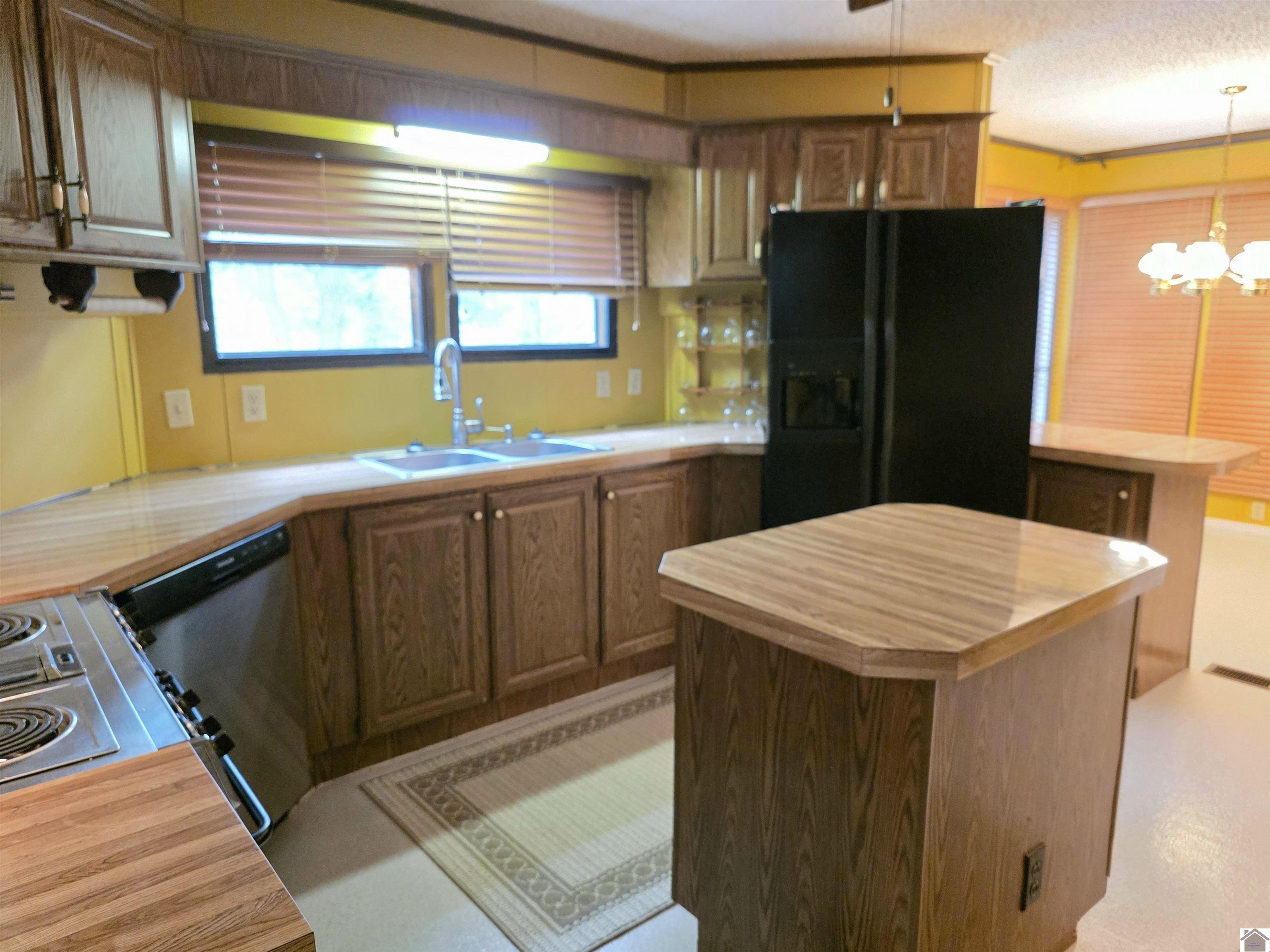 4830 Beal Road Property Photo 9