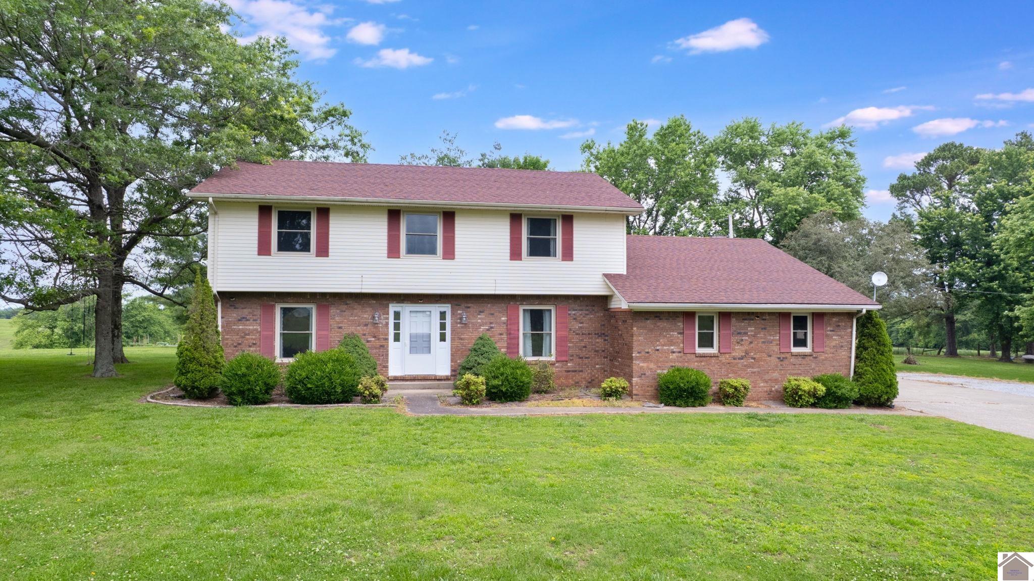 946 Ky 703 Property Photo 1
