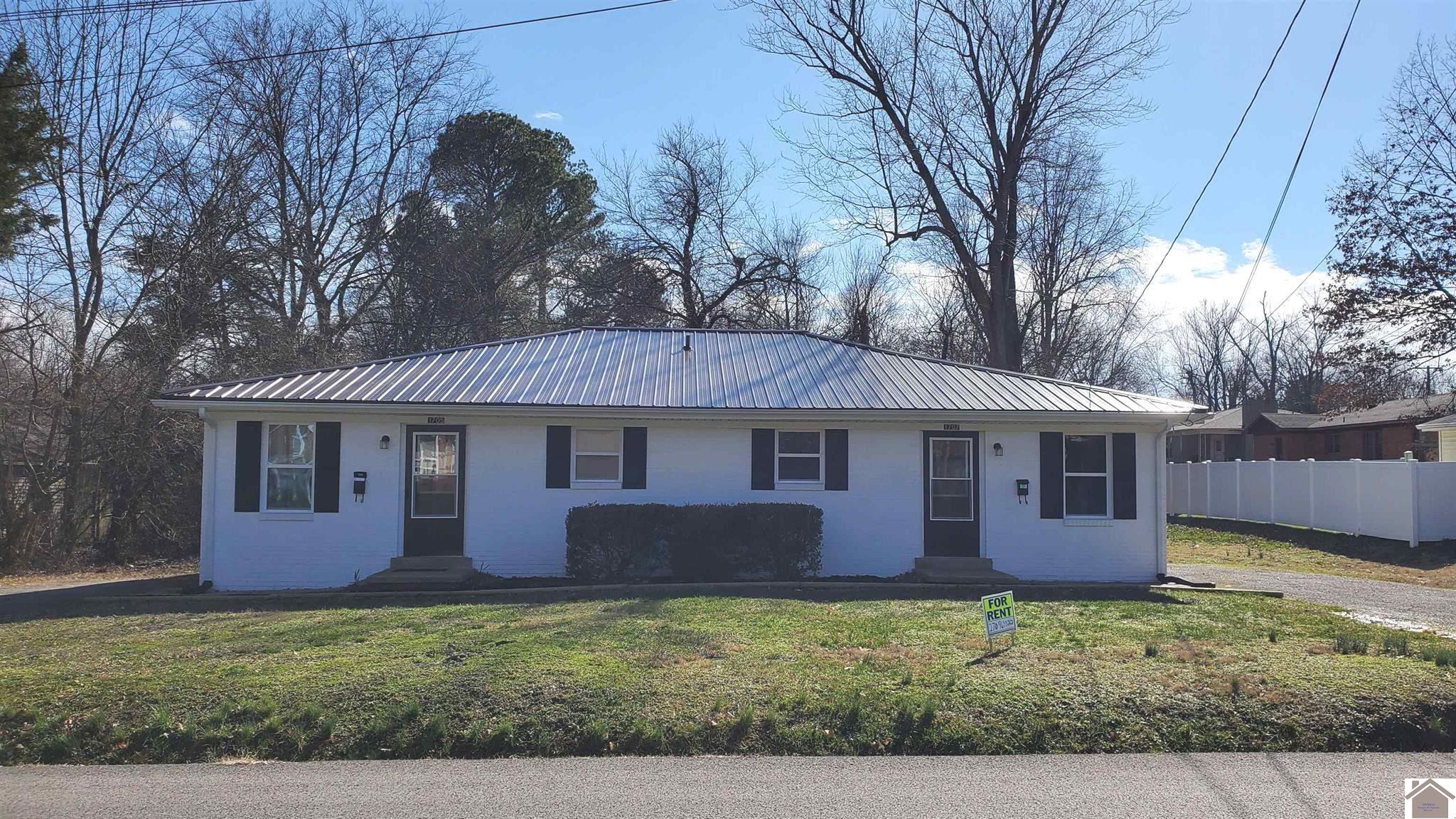 1705 Dodson St Property Photo 1