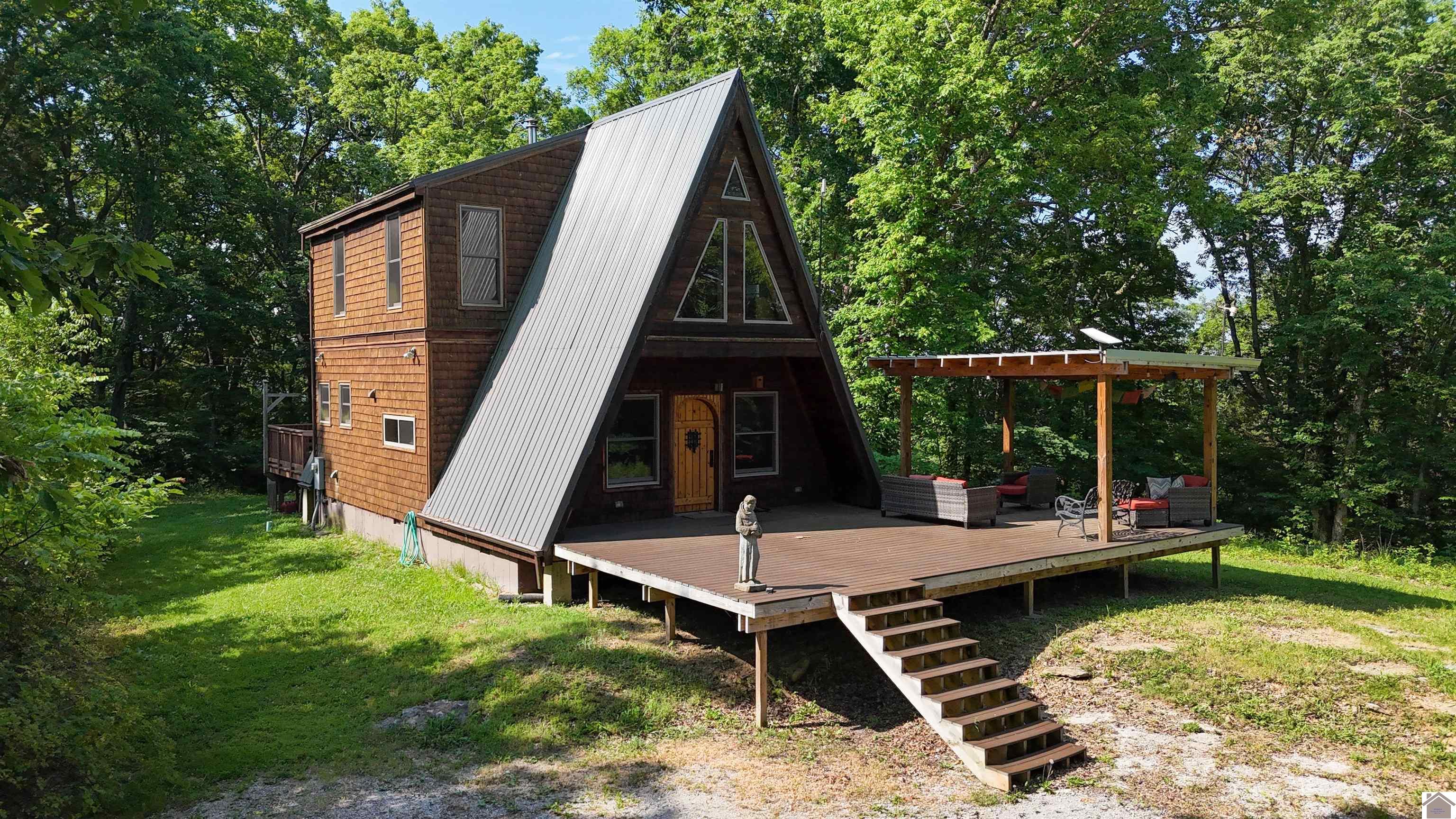 1892,1900 Mcdonald Ferry Rd. Property Photo 1