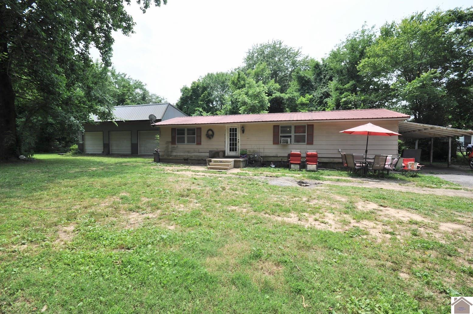 5045 I.c. Ave Property Photo 1