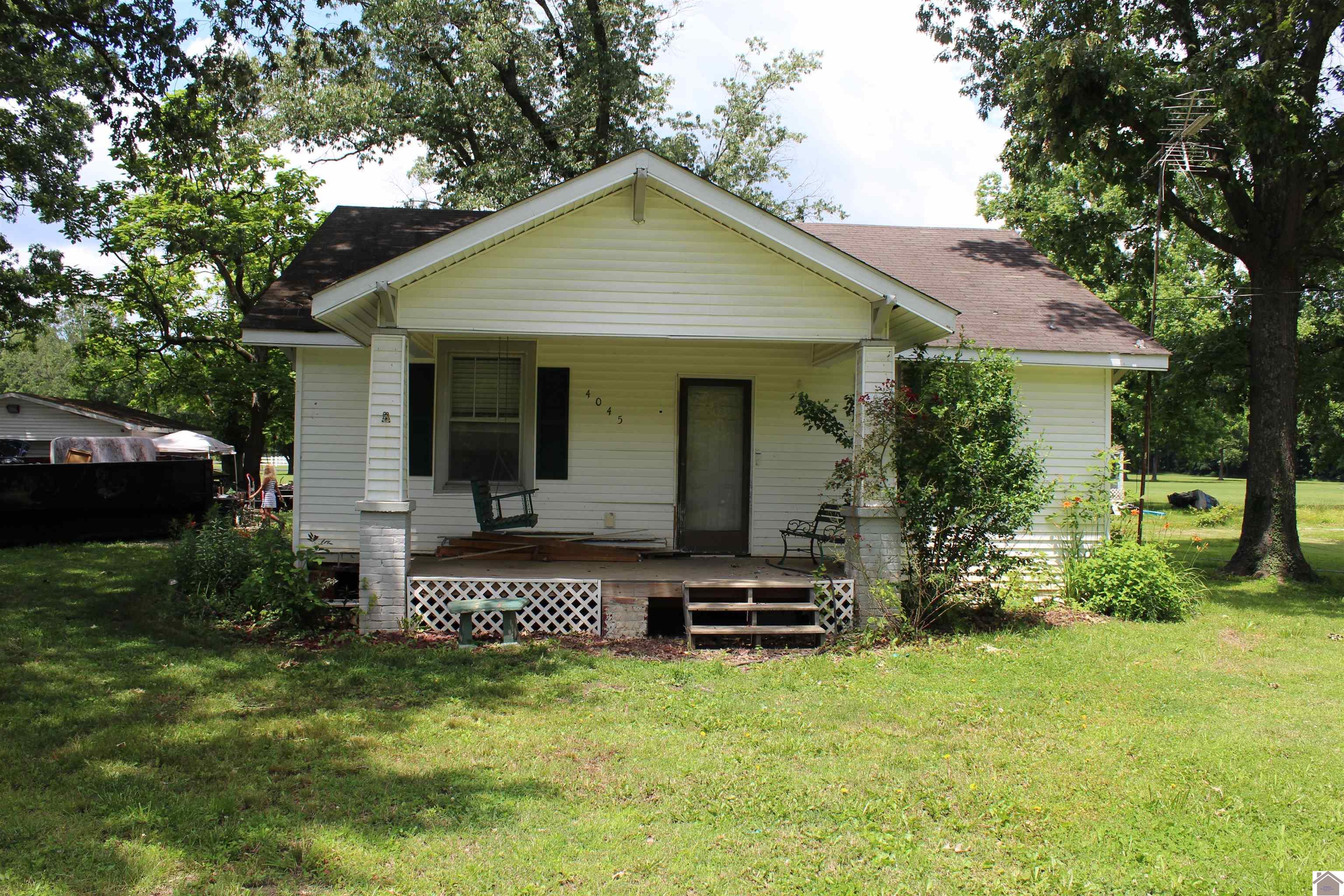 4045 Husband Road Property Photo 1