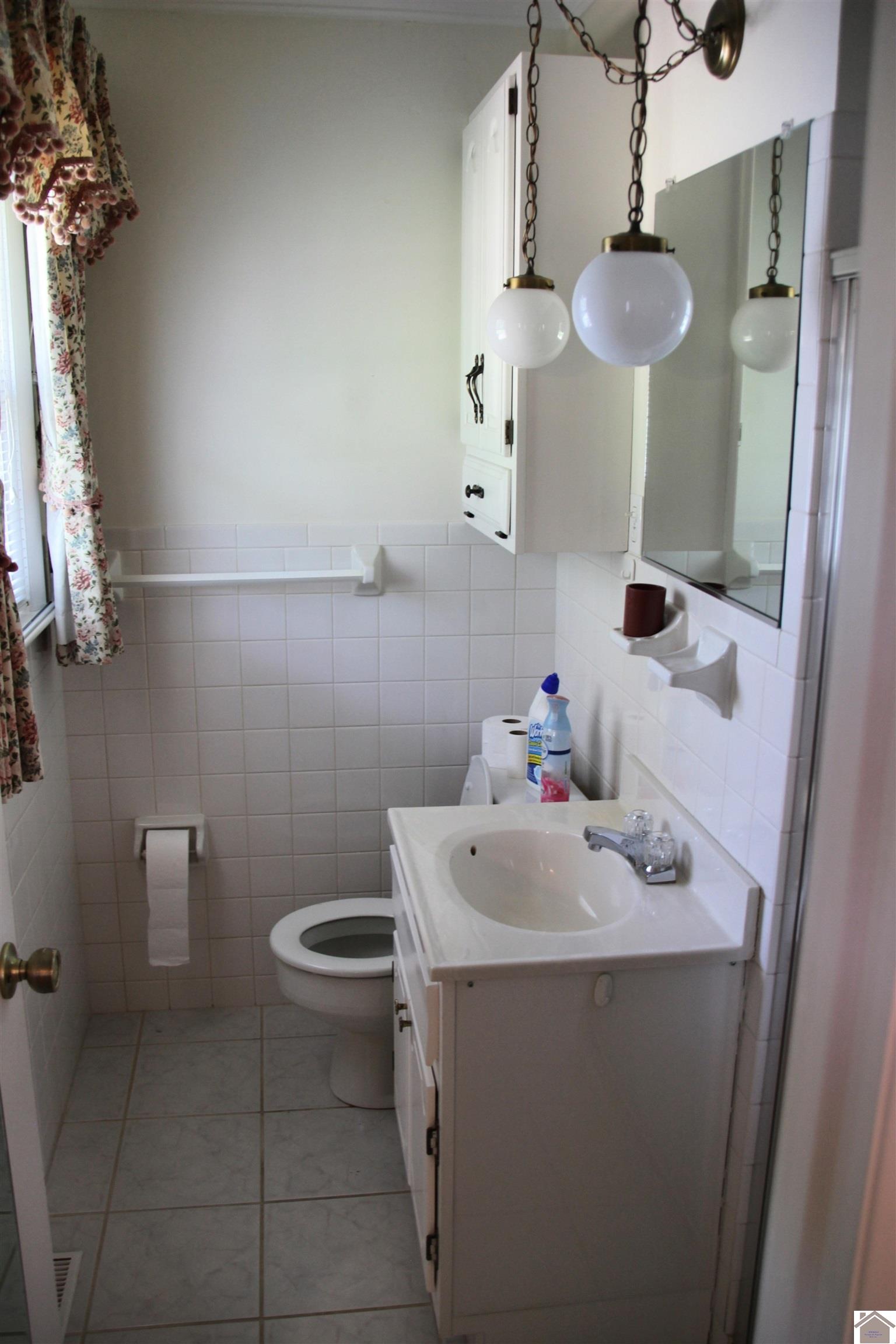 156 Albany Property Photo 10