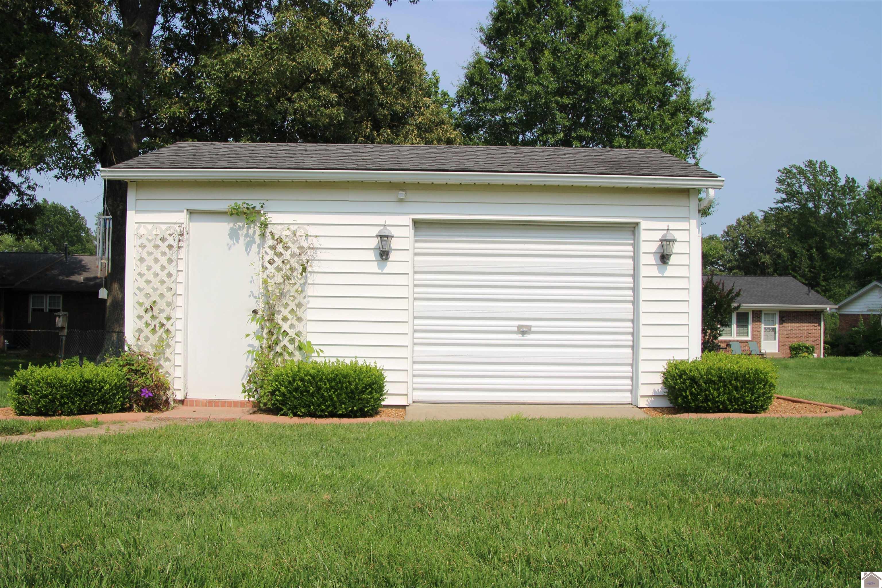 156 Albany Property Photo 21