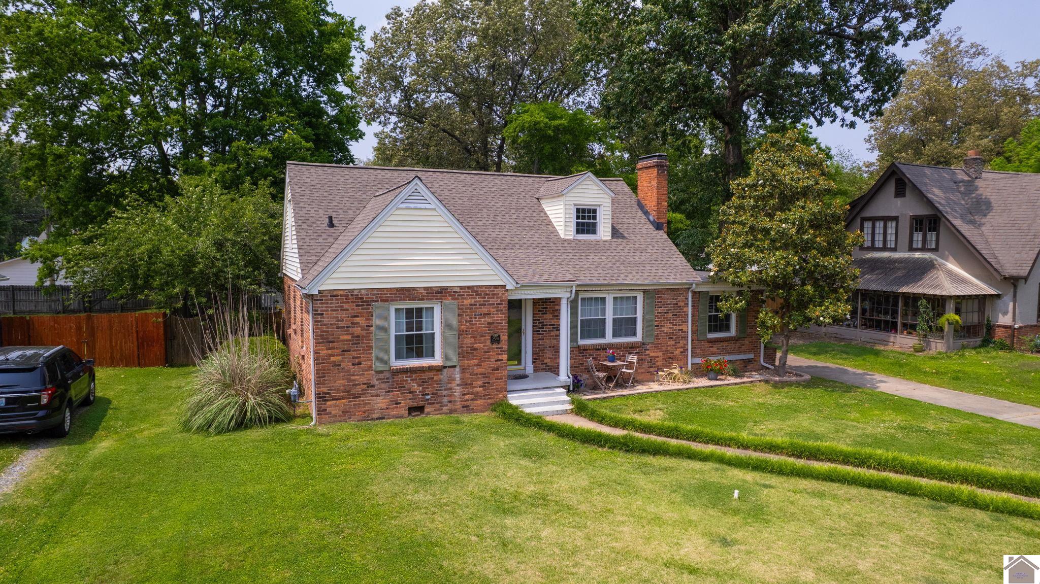 2539 Jefferson St. Property Photo 5