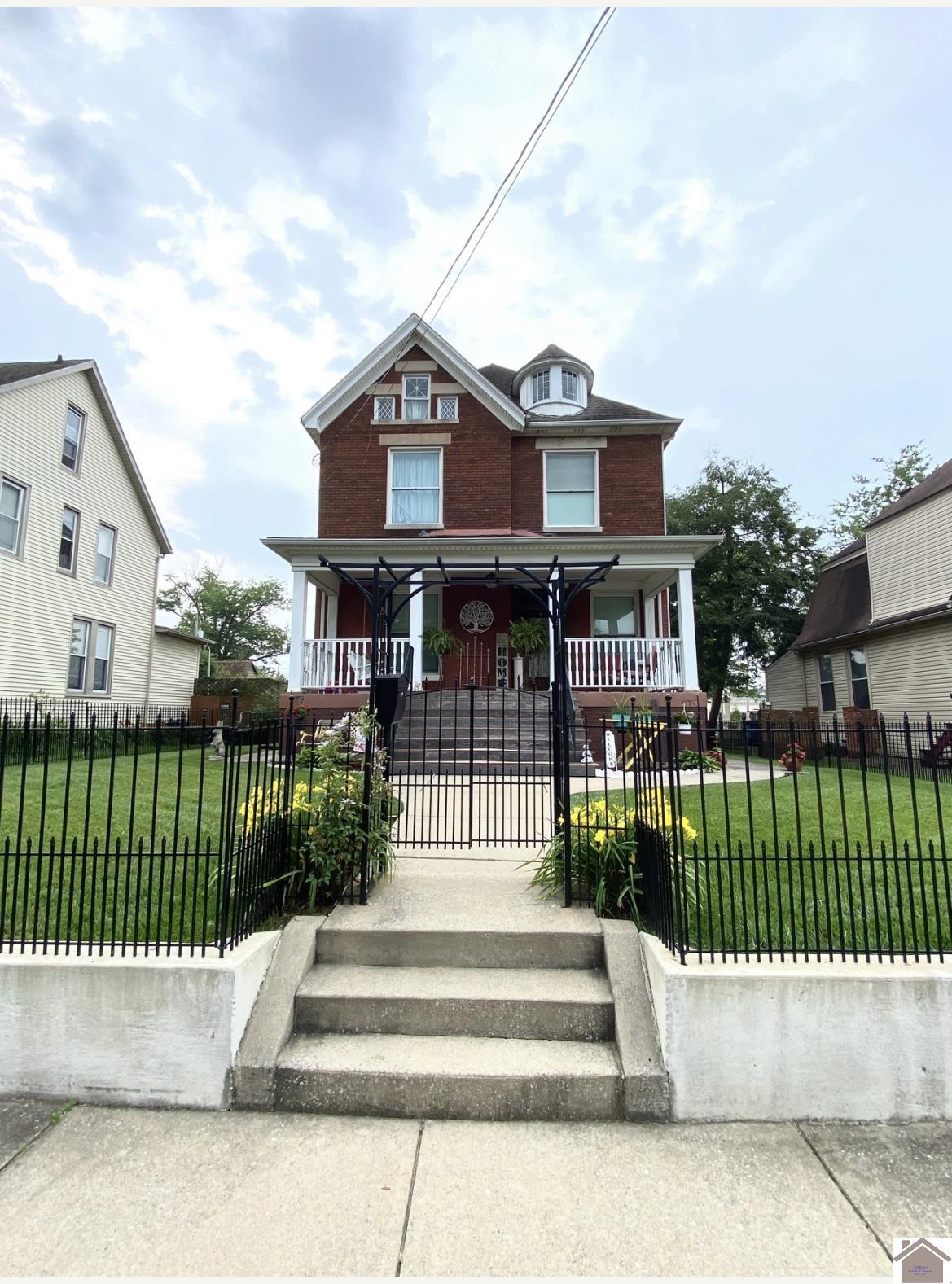 1722 Jefferson Street Property Photo 1