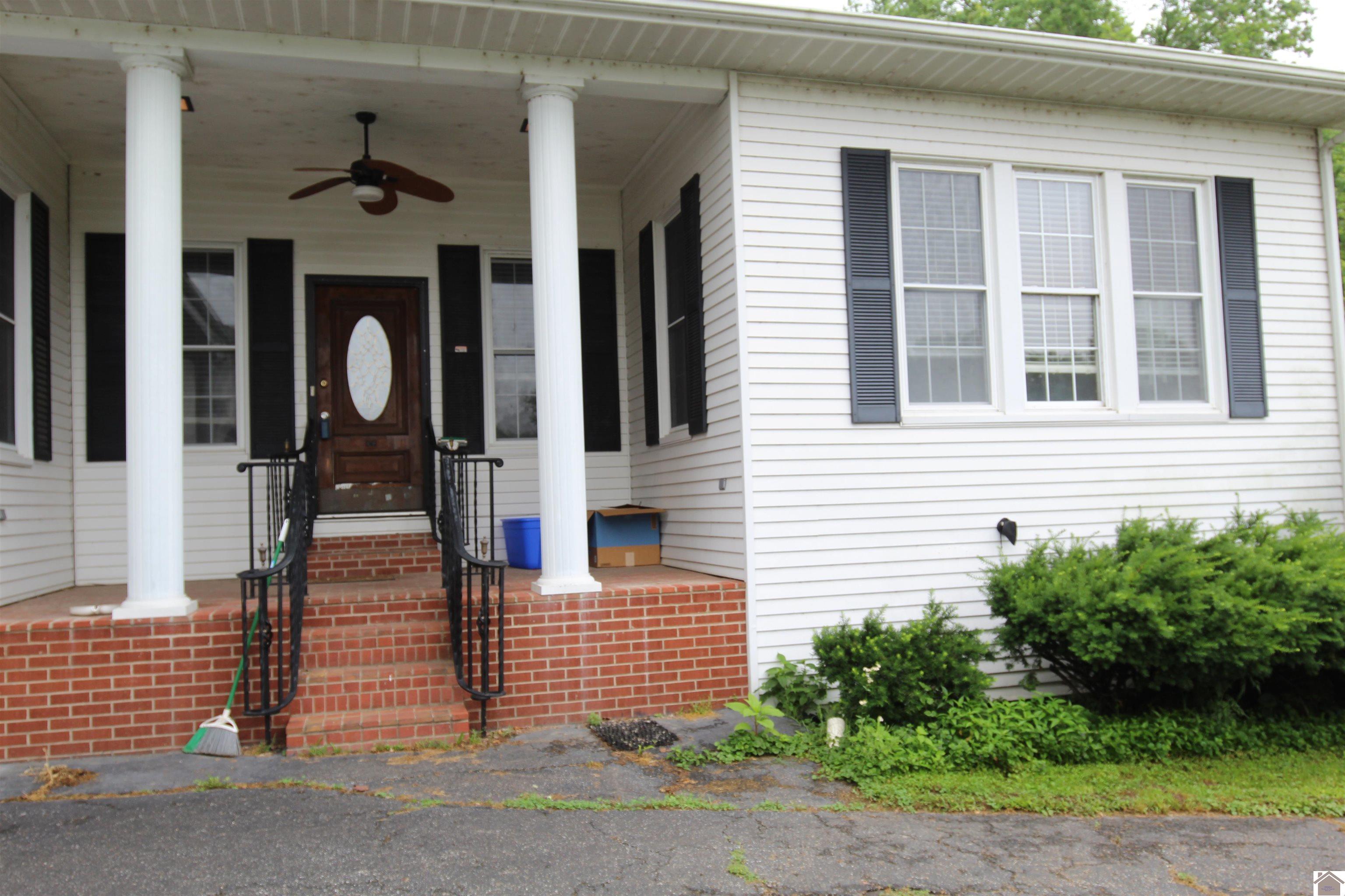 203 Court St. Property Photo 5