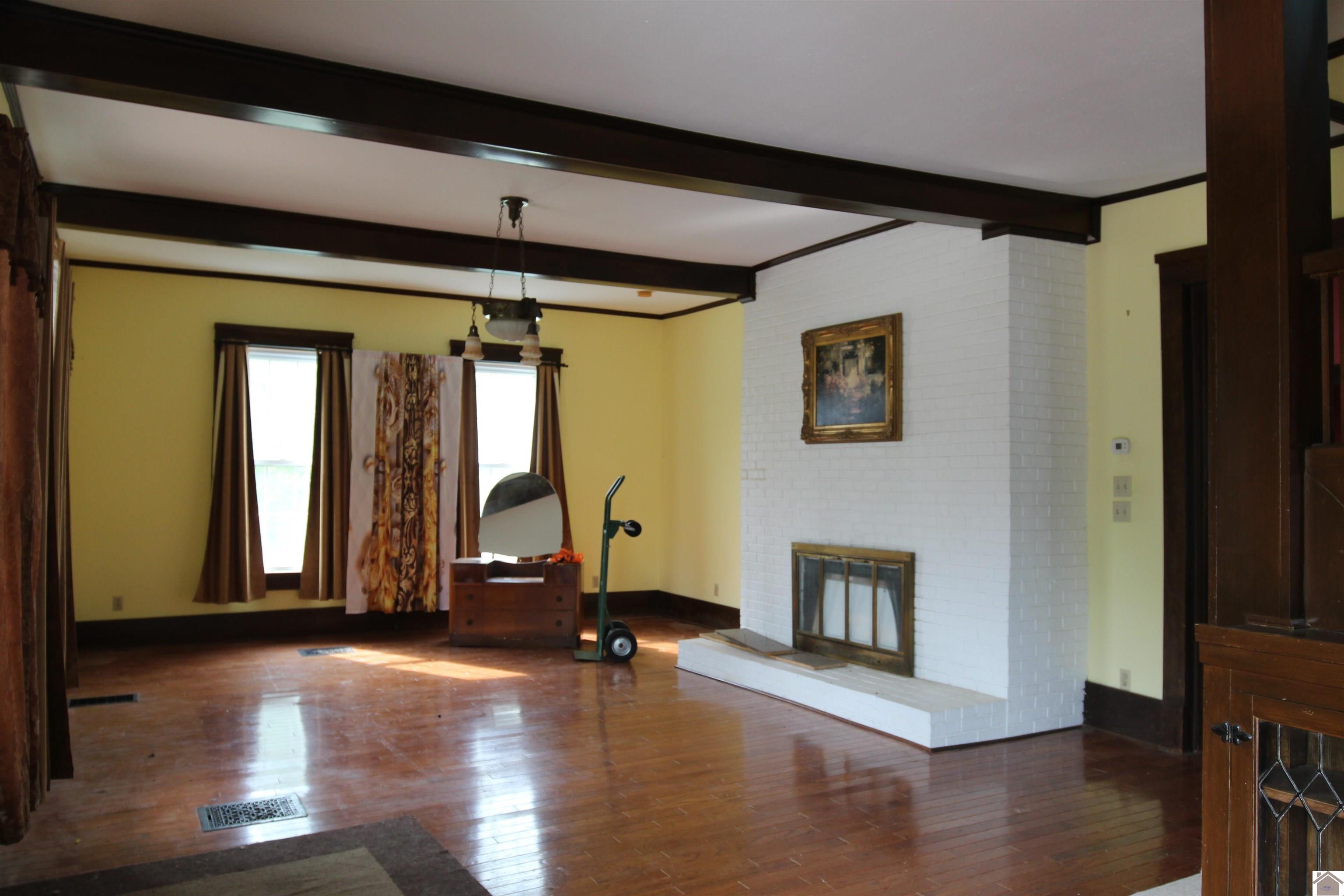 203 Court St. Property Photo 10